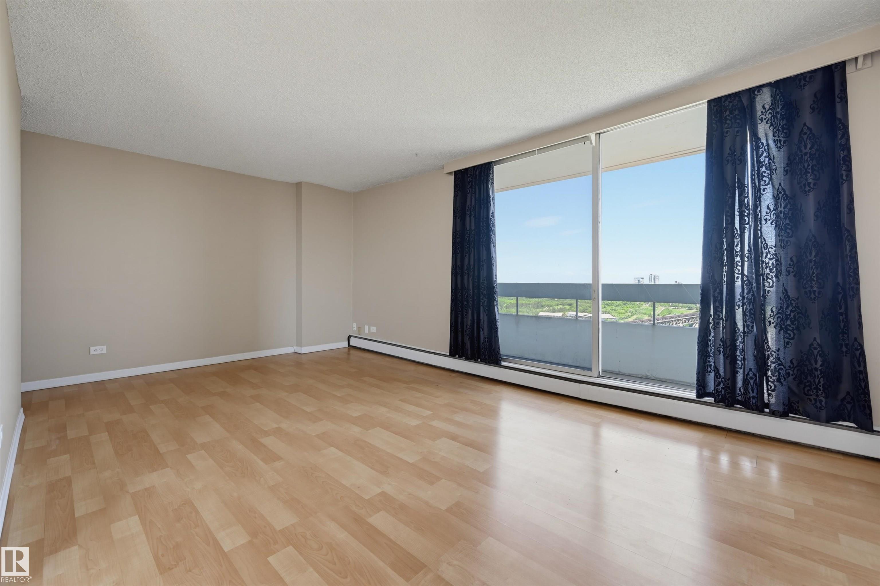 Photo 6 at 2003 - 10883 Saskatchewan Drive NW, Garneau, Edmonton