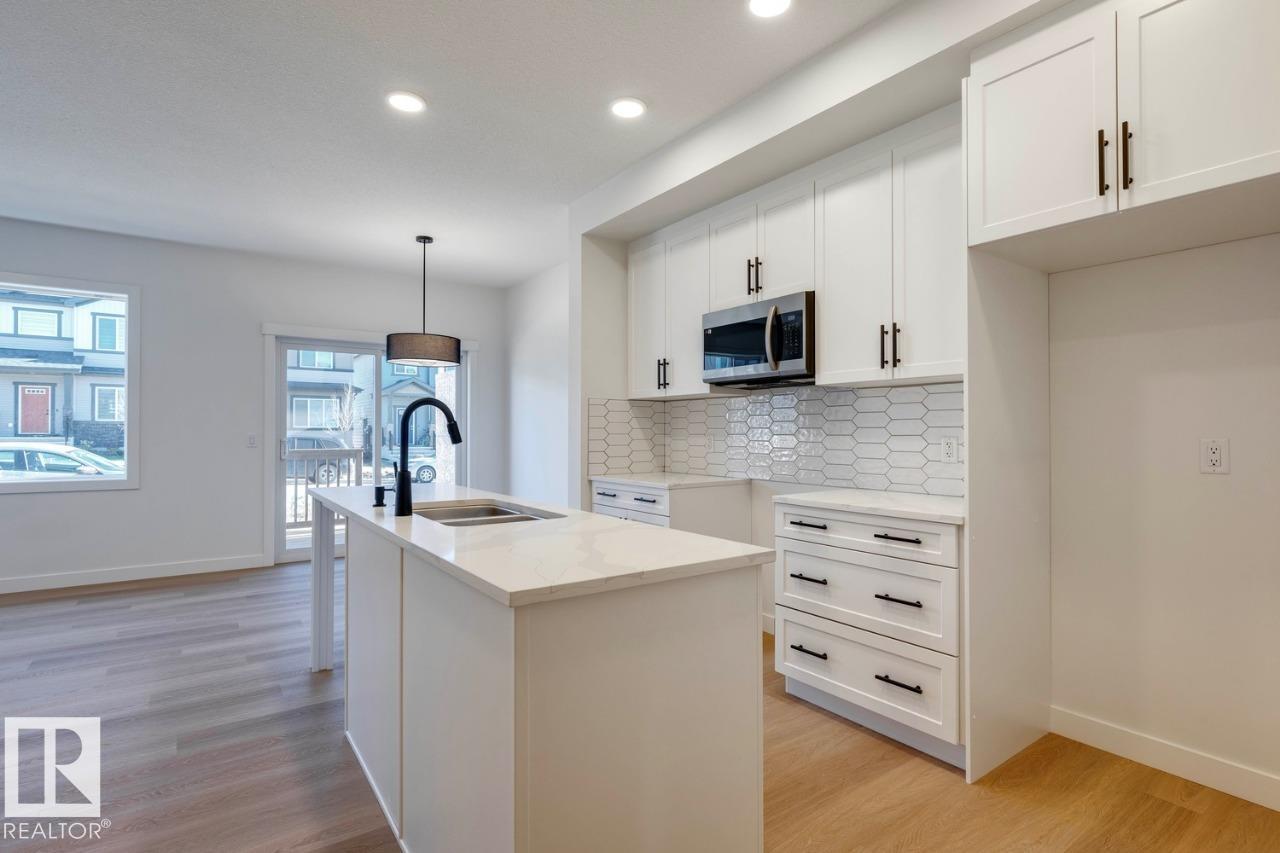 Photo 12 at 9 - 710 Mattson Drive SW, Mattson, Edmonton