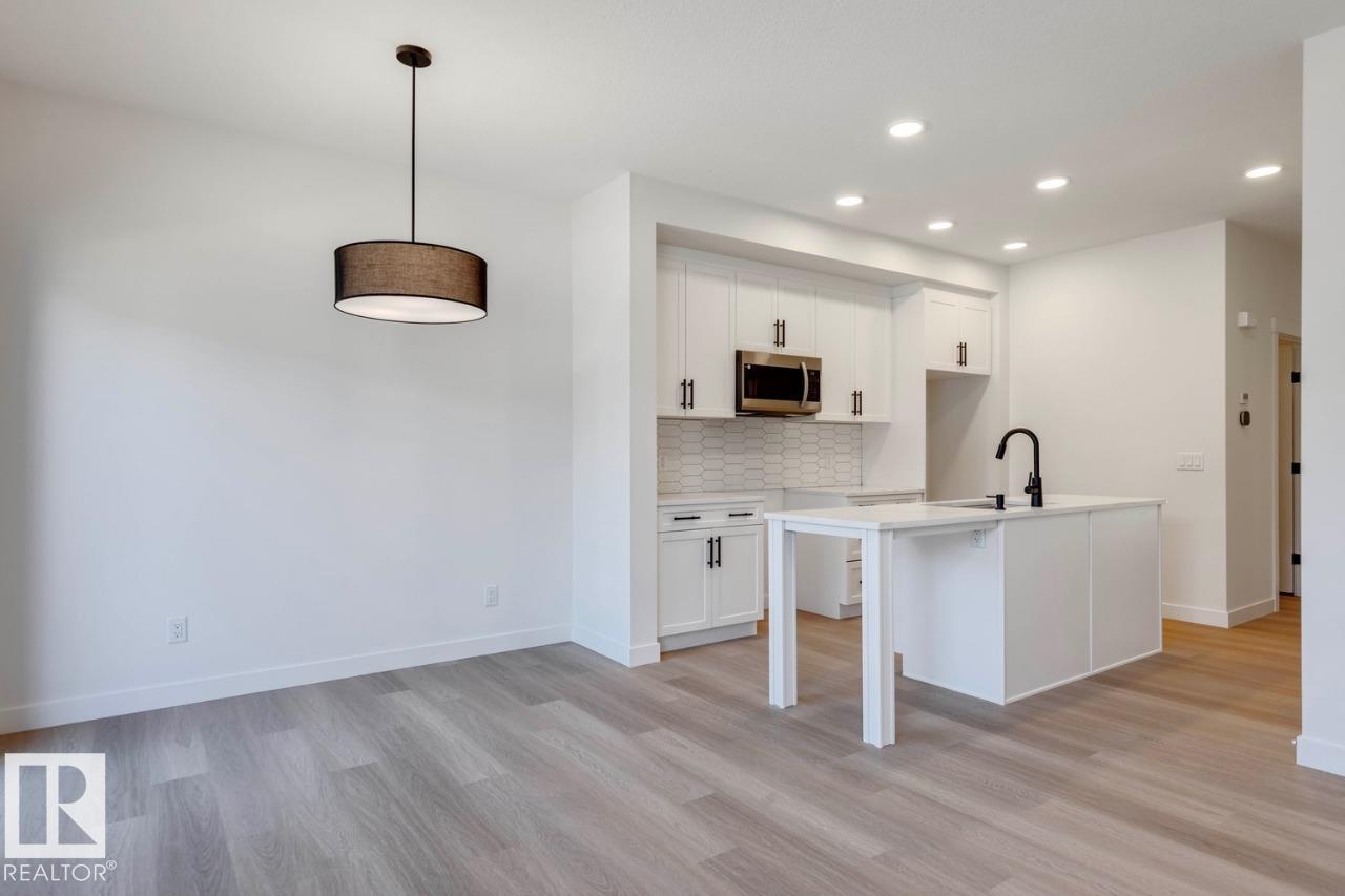 Photo 14 at 9 - 710 Mattson Drive SW, Mattson, Edmonton