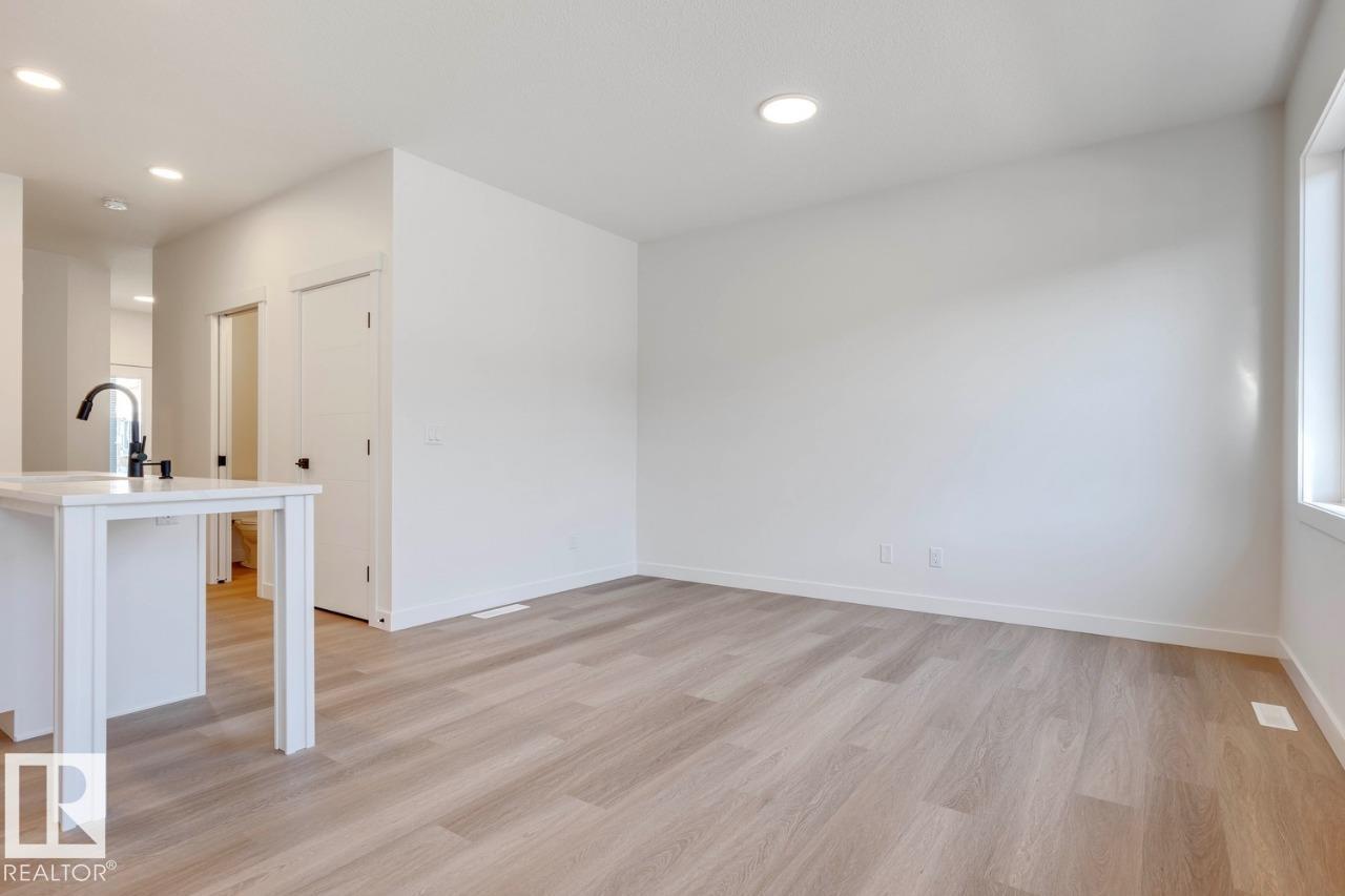 Photo 19 at 9 - 710 Mattson Drive SW, Mattson, Edmonton