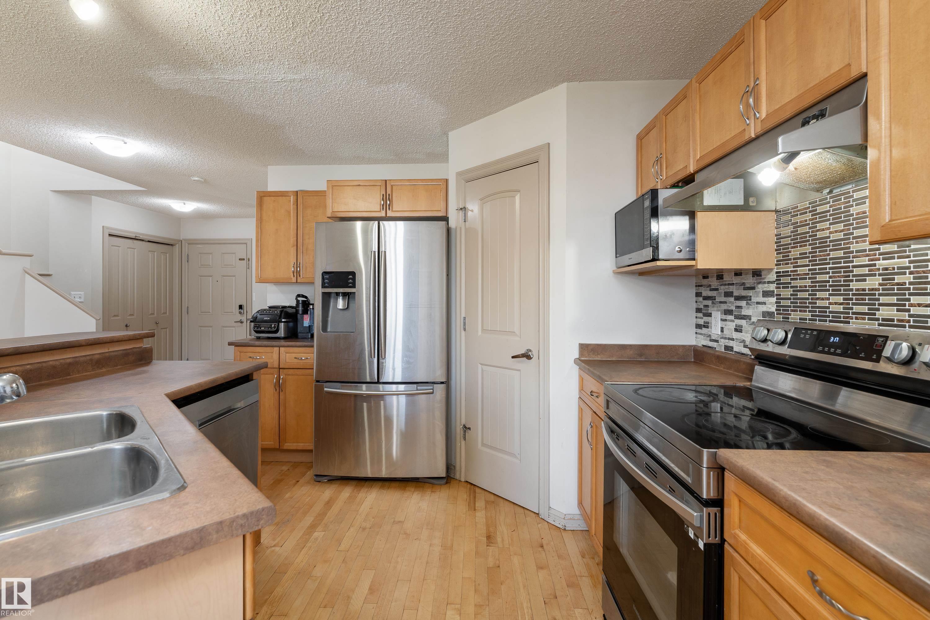 Photo 9 at 14715 141 Street NW, Cumberland, Edmonton