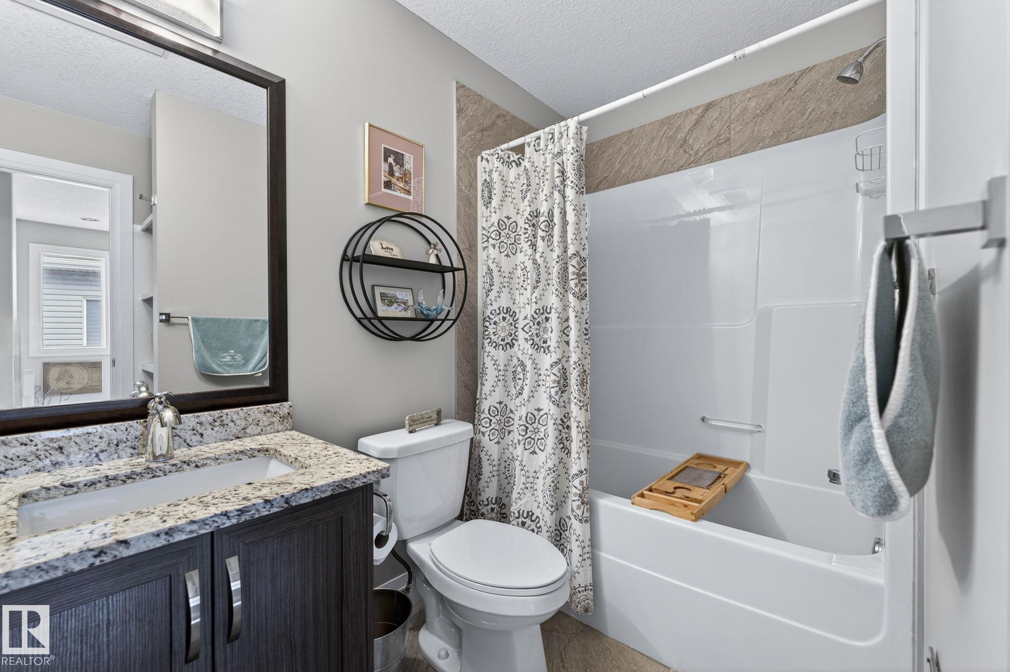 Photo 31 at 83 Sandalwood Place, Suntree, Leduc