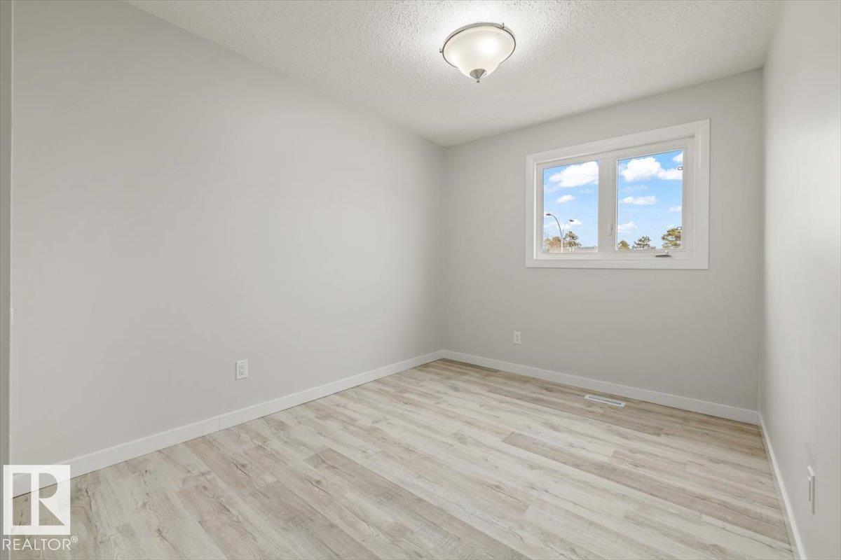 Photo 16 at 12C Castle Terrace NW, Caernarvon, Edmonton