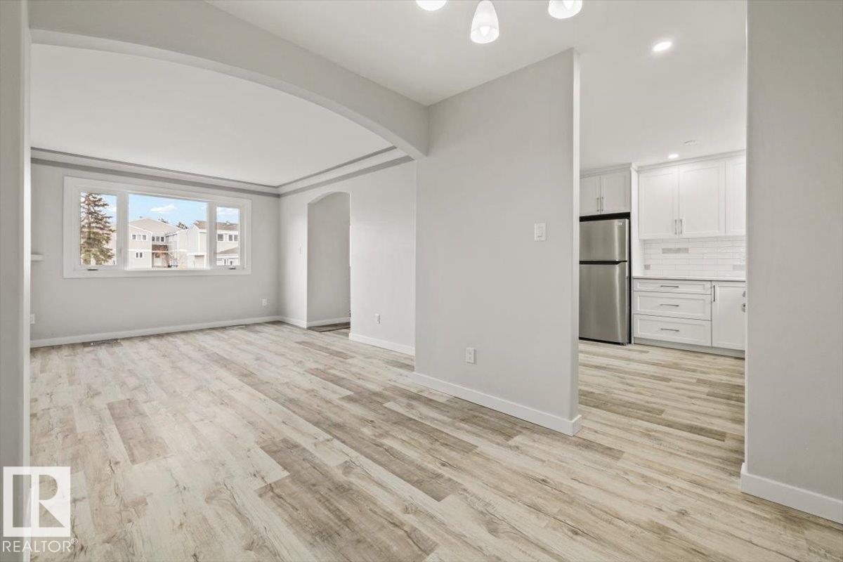 Photo 20 at 12C Castle Terrace NW, Caernarvon, Edmonton
