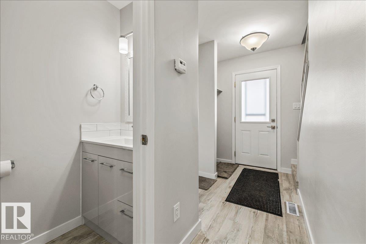 12C Castle Terrace NW, Caernarvon, Edmonton