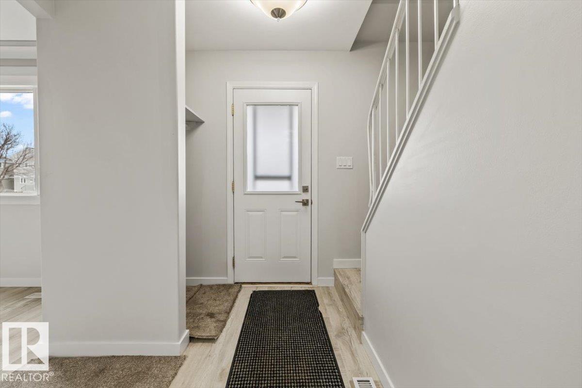 12C Castle Terrace NW, Caernarvon, Edmonton