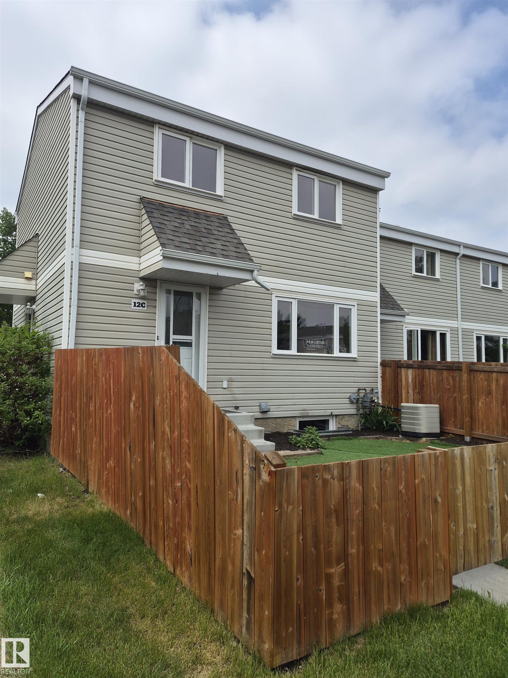 Photo 33 at 12C Castle Terrace NW, Caernarvon, Edmonton
