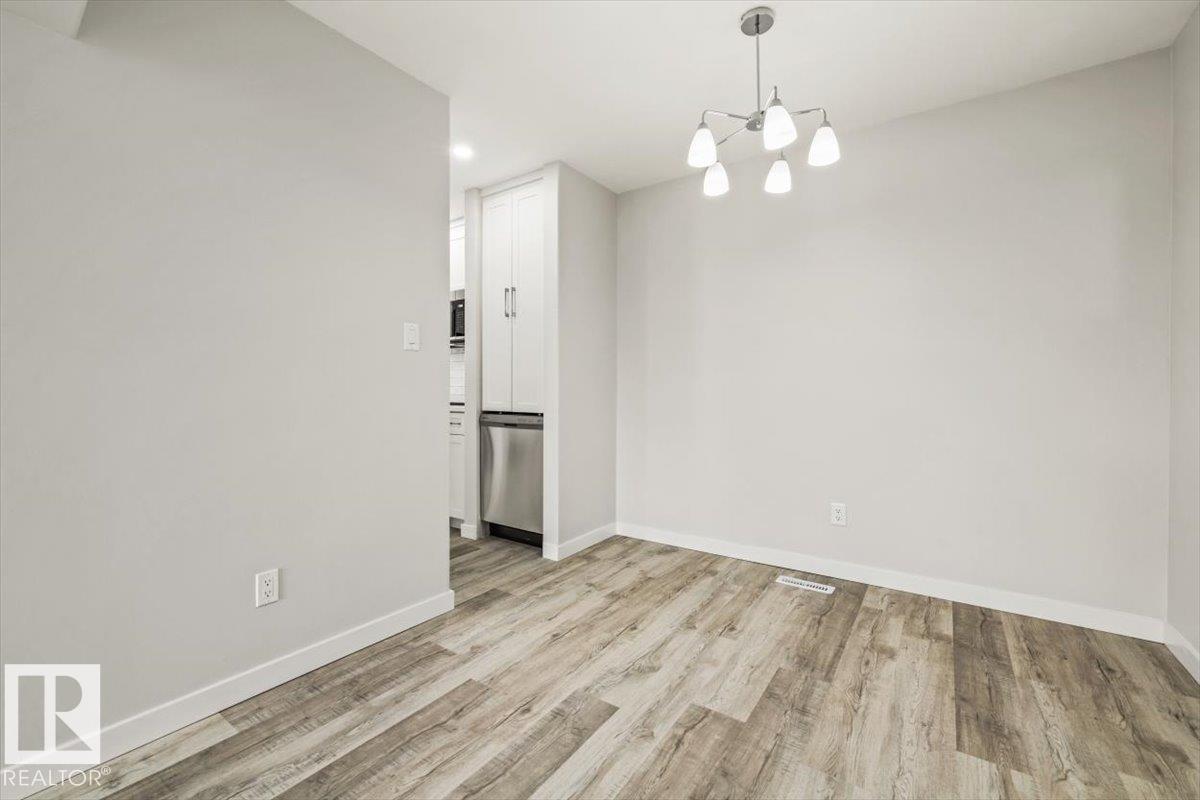 Photo 7 at 12C Castle Terrace NW, Caernarvon, Edmonton