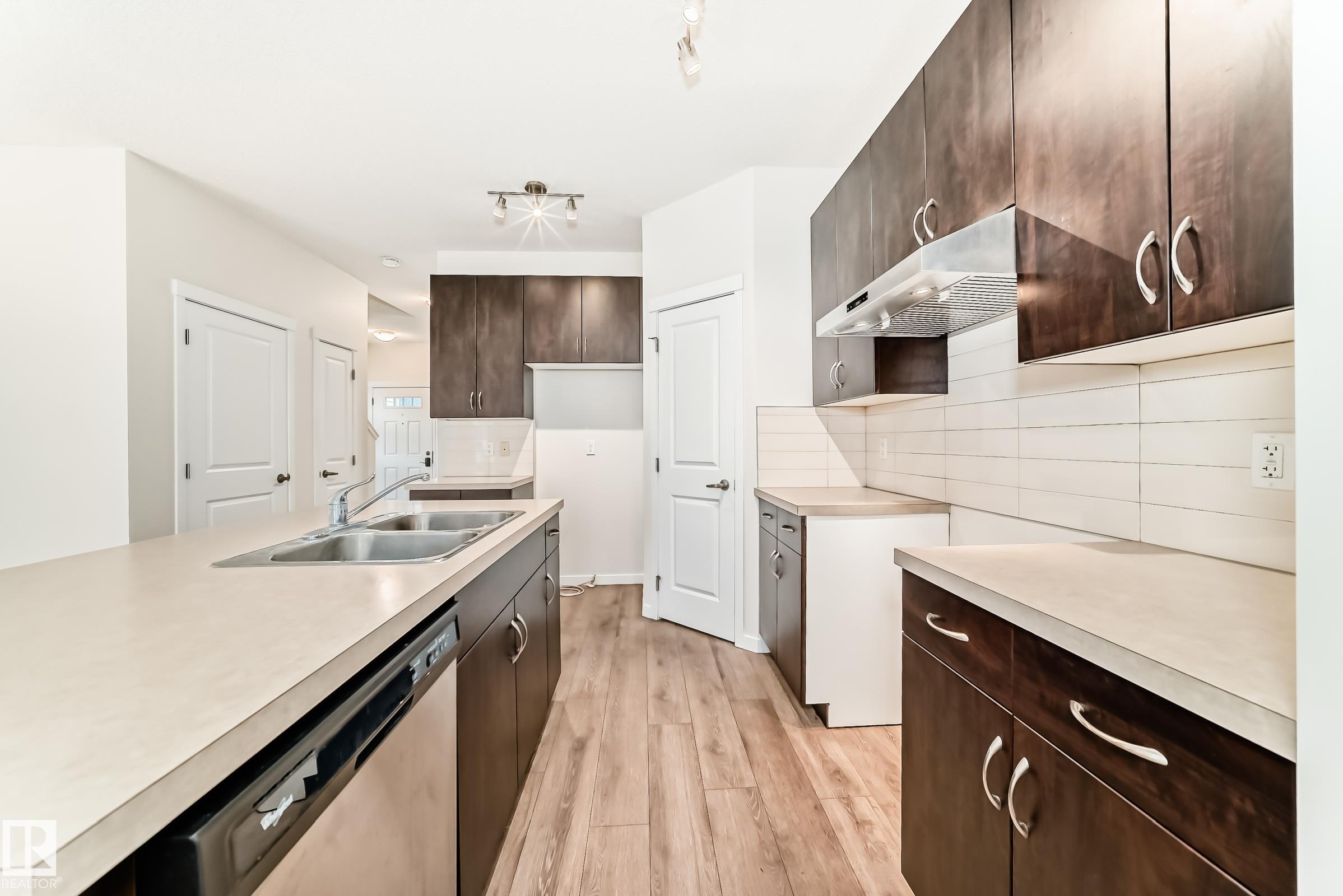 18103 77 Street NW, Crystallina Nera West, Edmonton