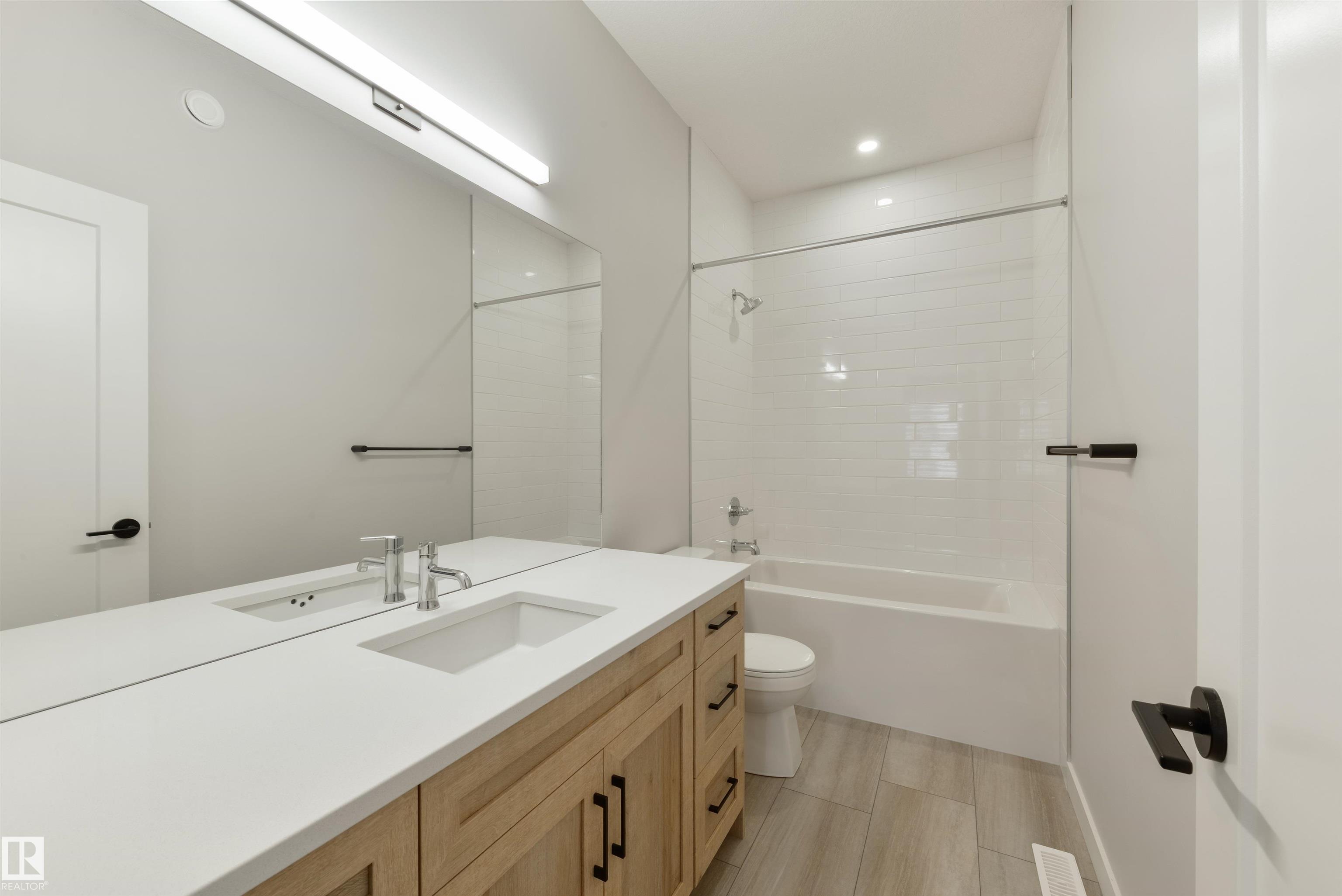 Photo 22 at 8313 76 Avenue NW, Avonmore, Edmonton