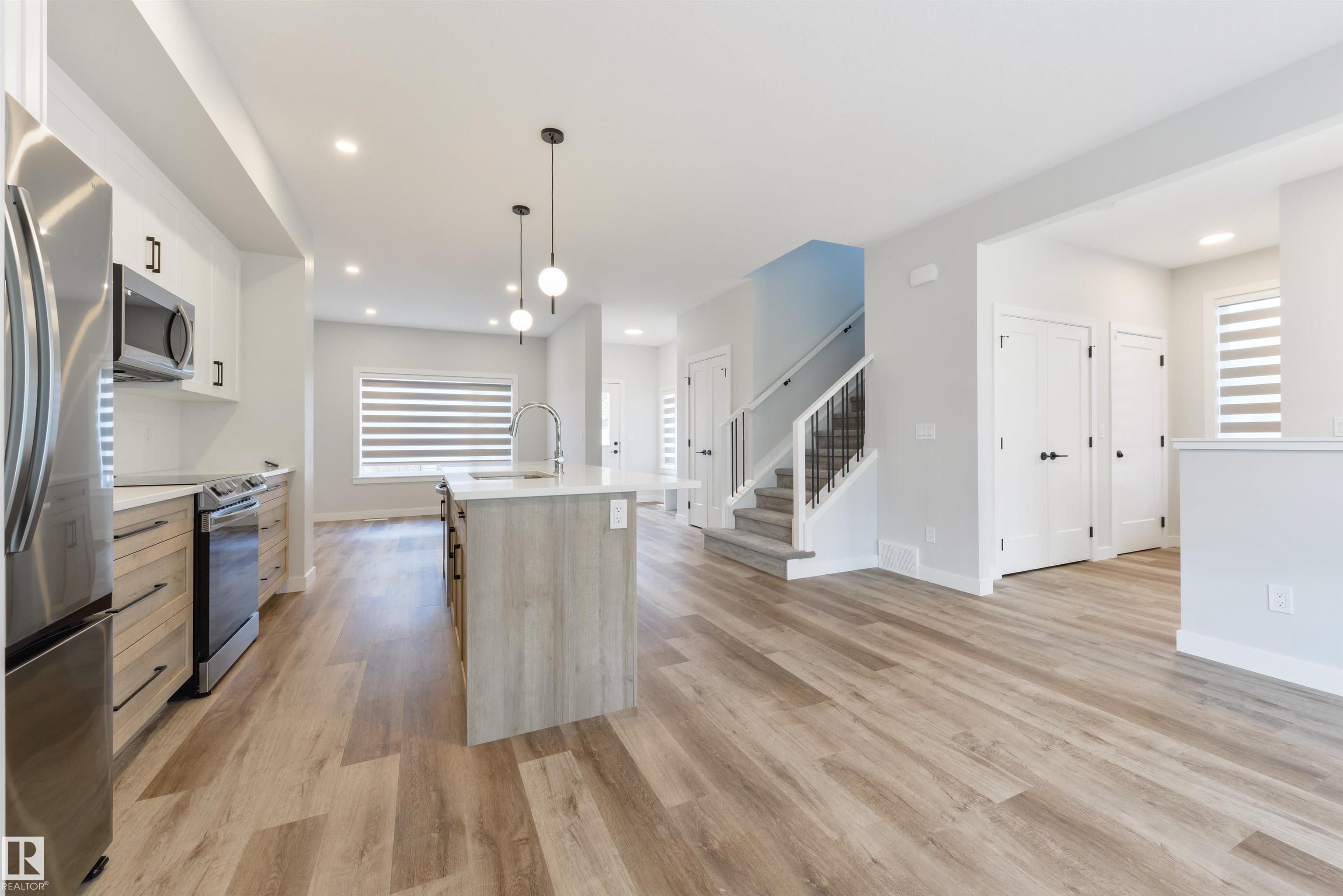 Photo 8 at 8313 76 Avenue NW, Avonmore, Edmonton
