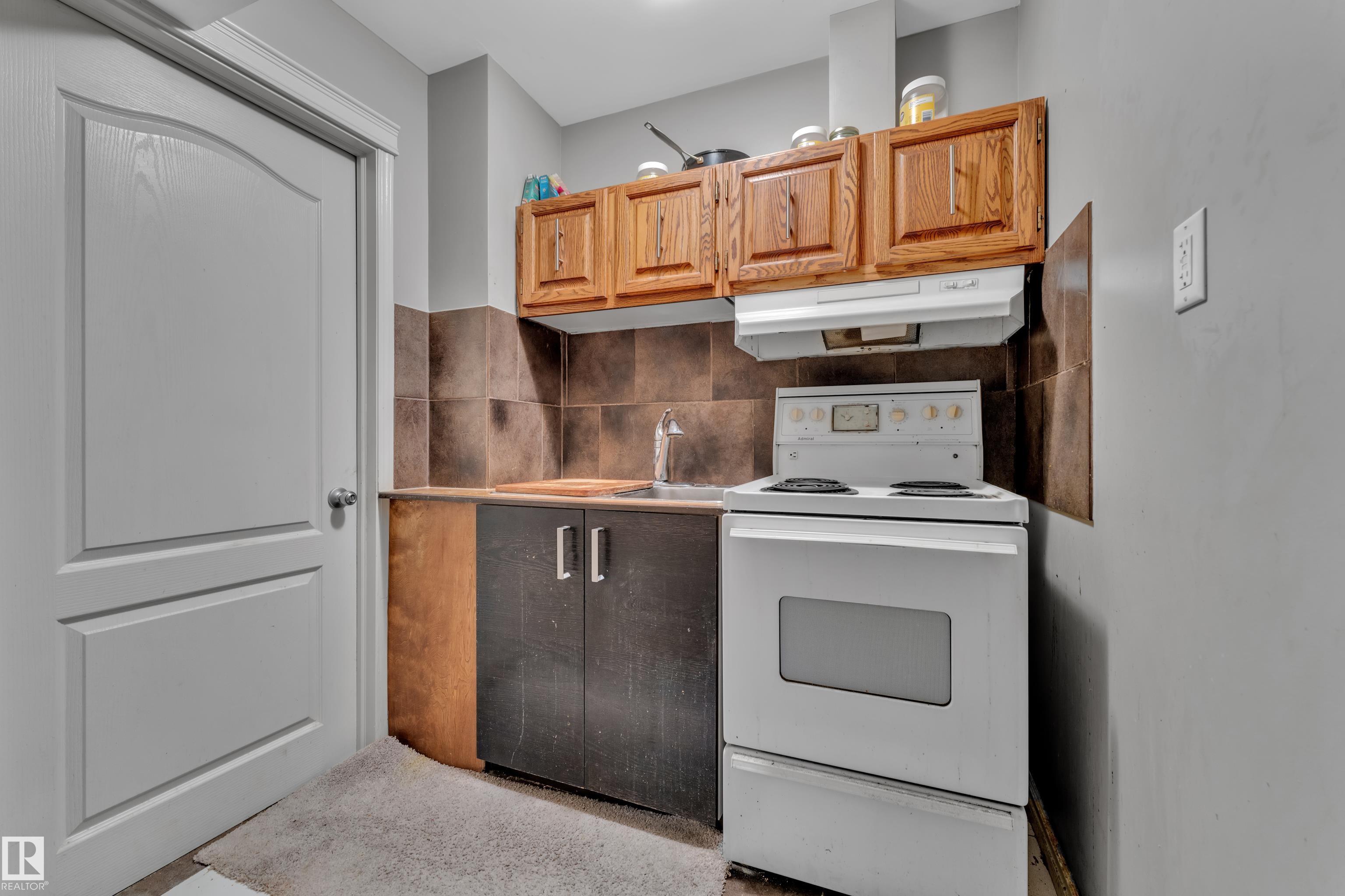 Photo 30 at 6116 11 Avenue SW, Walker, Edmonton