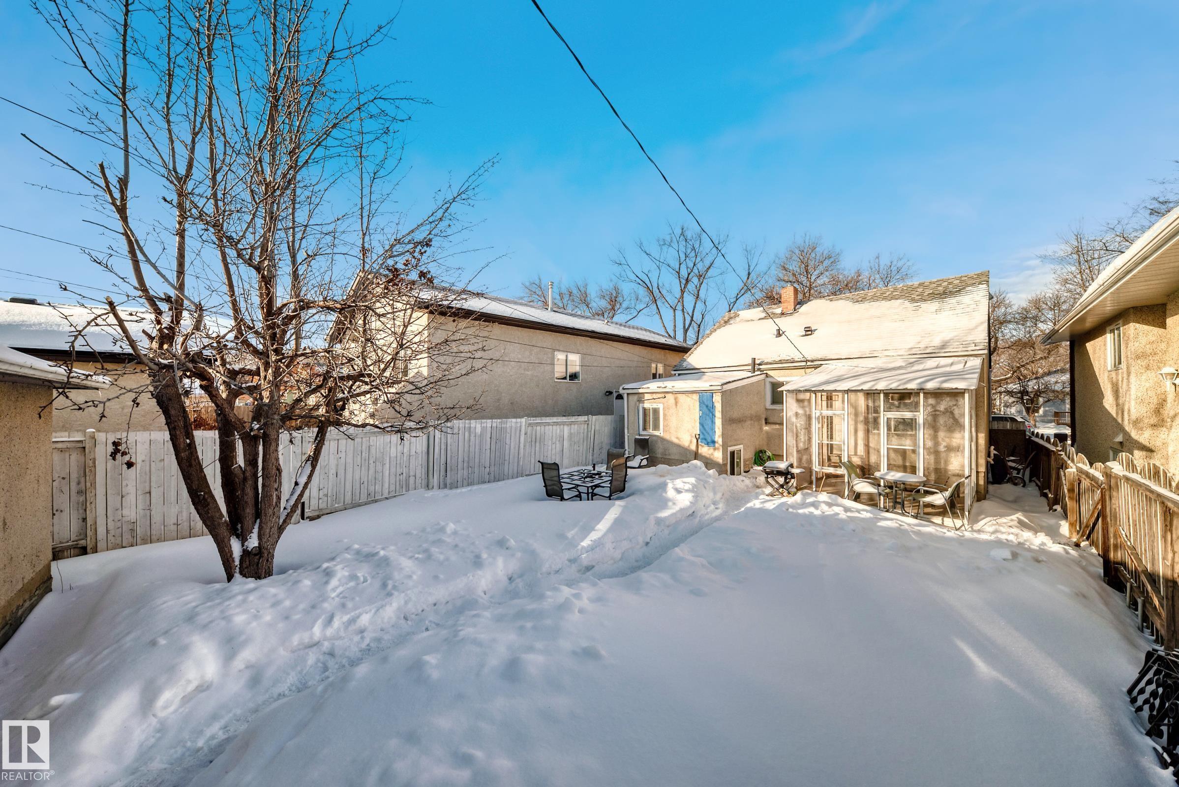 Photo 35 at 11429 89 Street NW, Parkdale, Edmonton