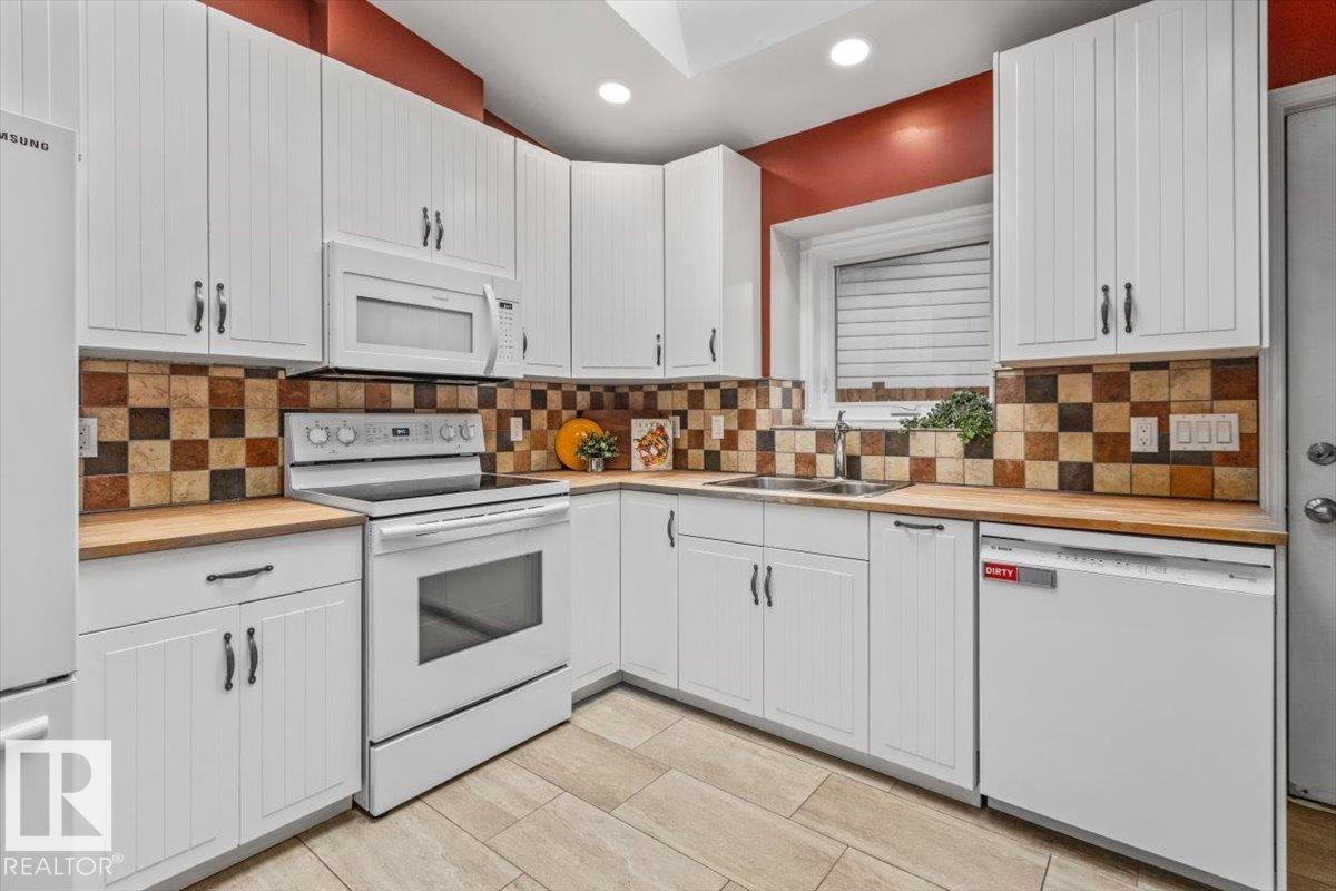 Photo 11 at 10452 18 Avenue NW, Keheewin, Edmonton