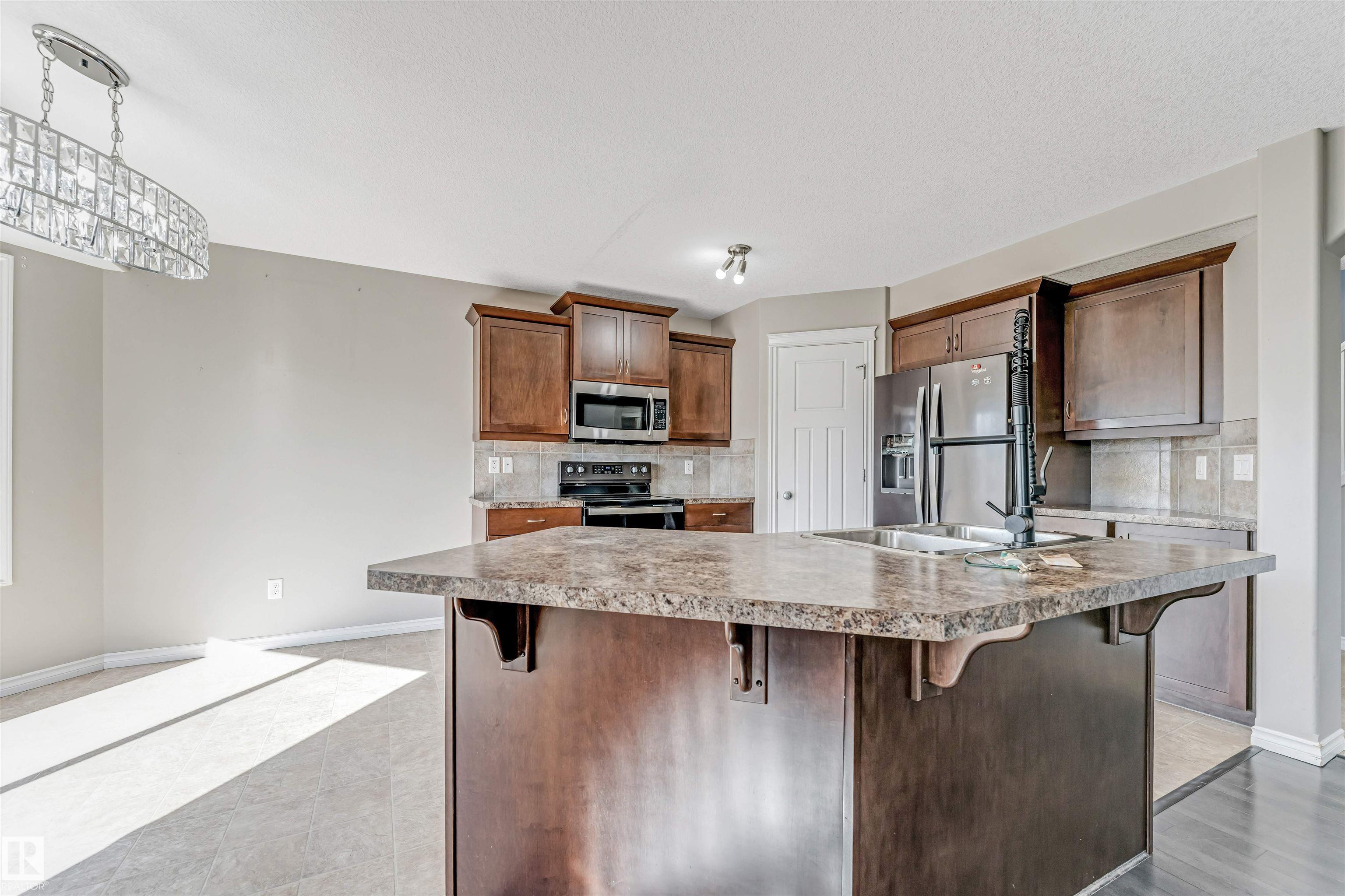 Photo 32 at 5928 12 Avenue SW, Walker, Edmonton