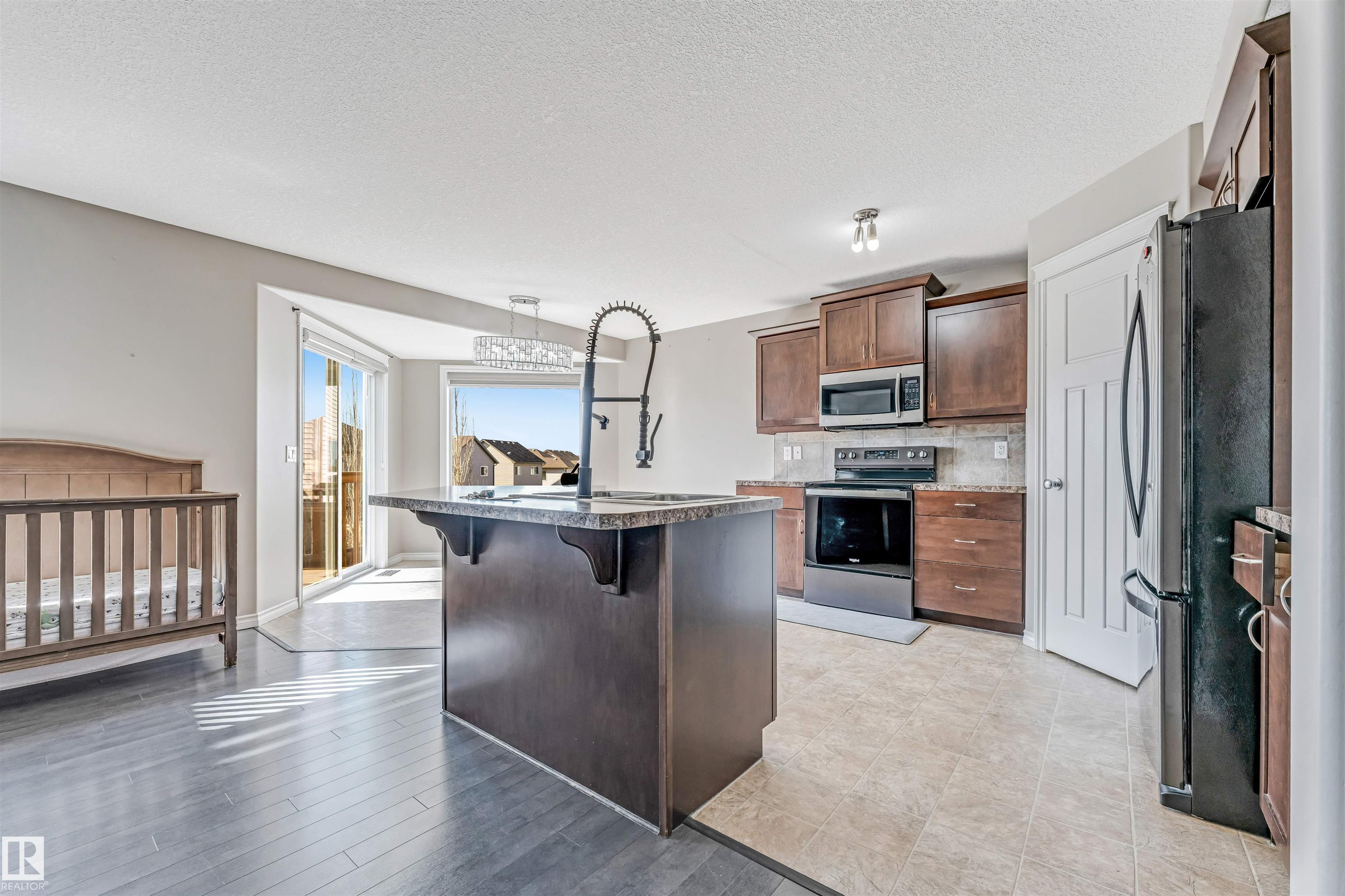 Photo 35 at 5928 12 Avenue SW, Walker, Edmonton
