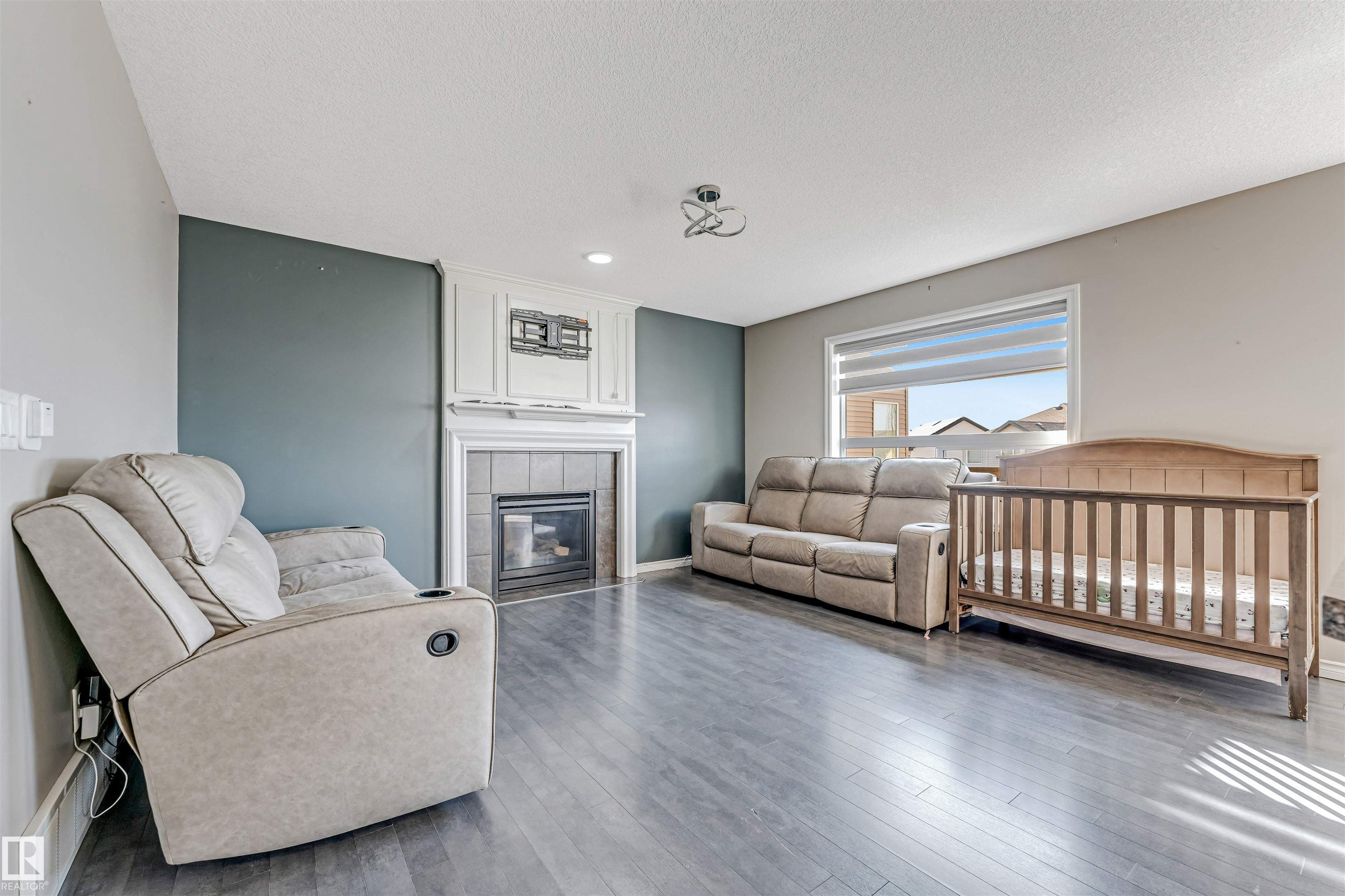 Photo 42 at 5928 12 Avenue SW, Walker, Edmonton