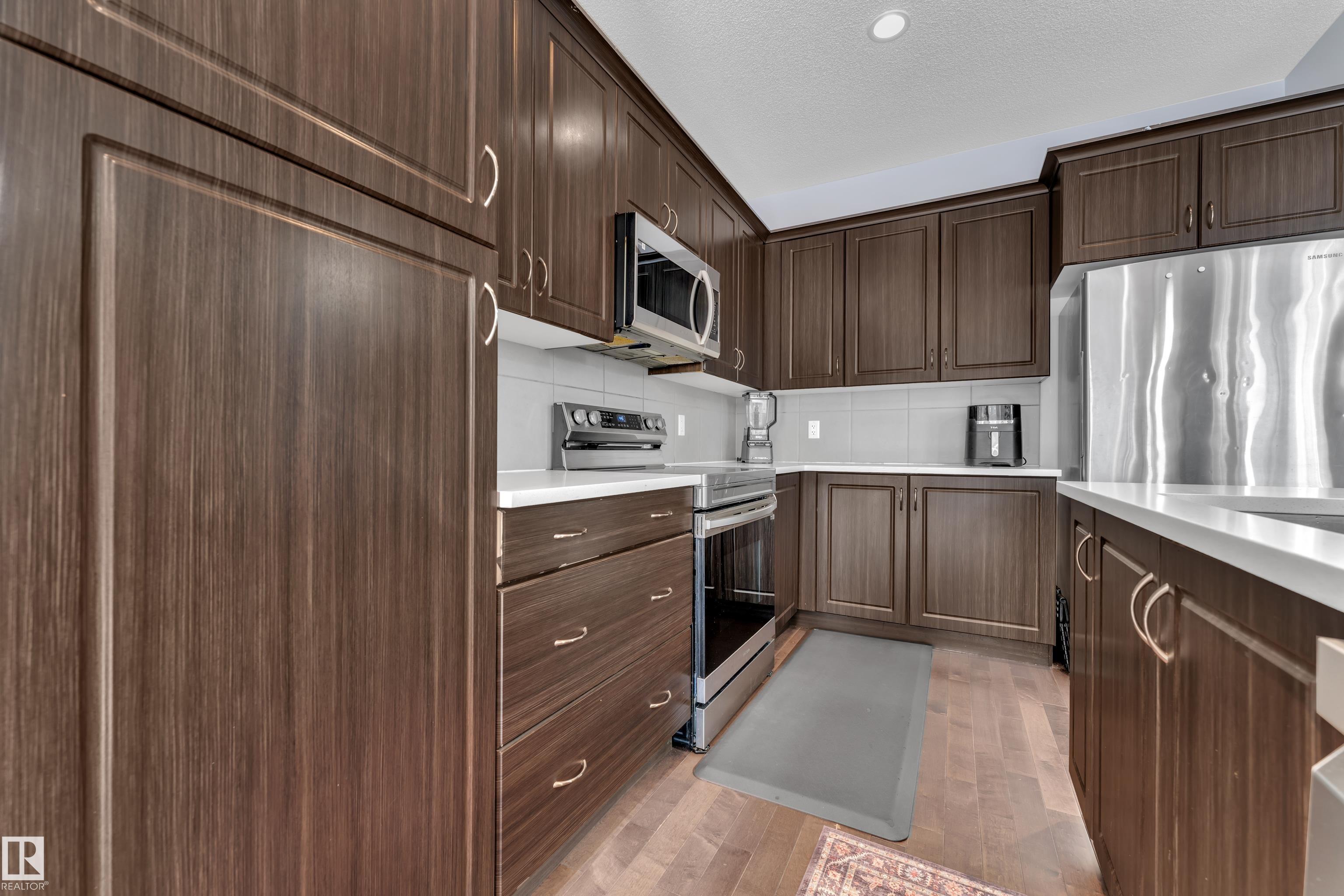 Photo 18 at 2573 Cole Crescent SW, Callaghan, Edmonton