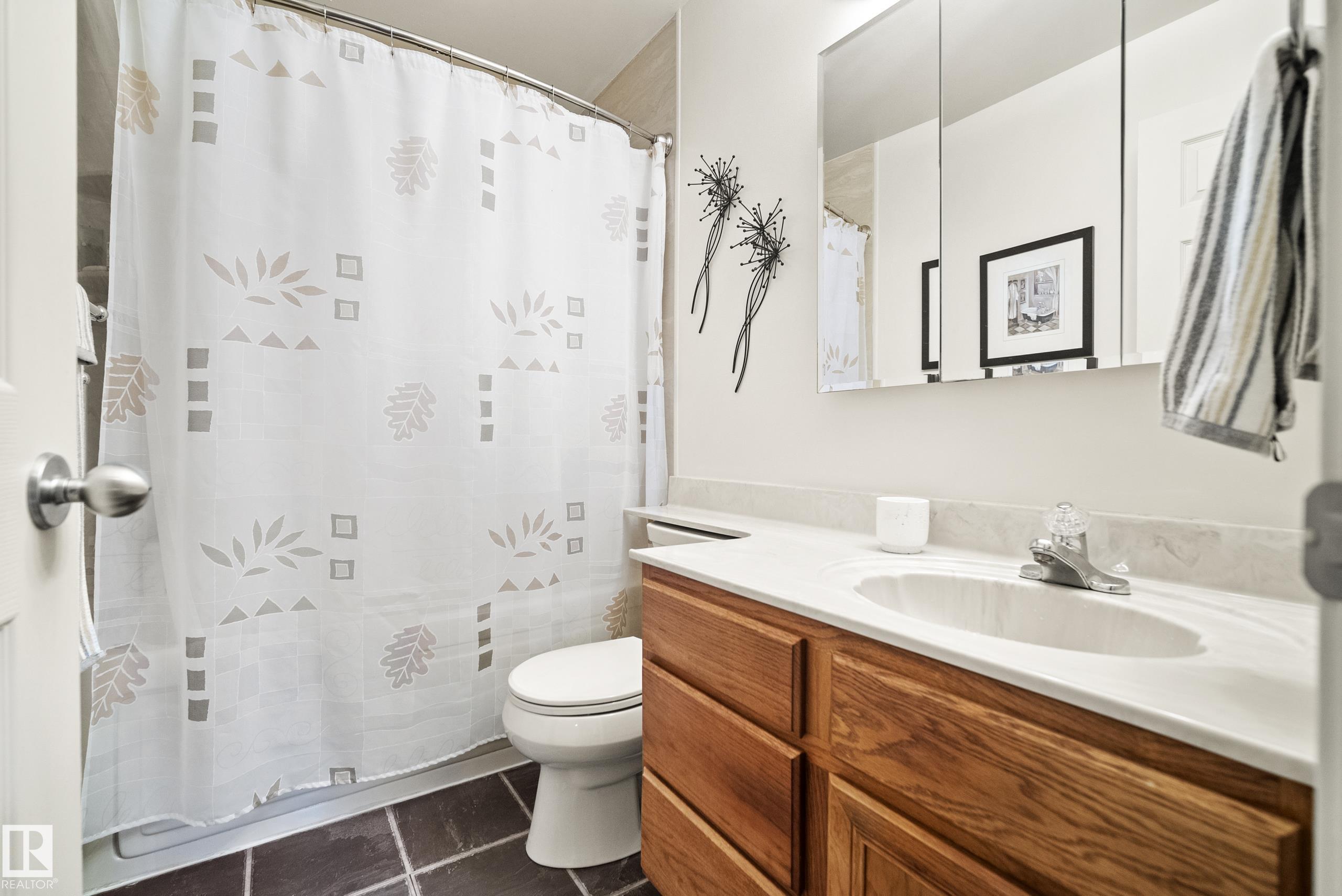 Photo 22 at 3208 70 Street NW, Kameyosek, Edmonton