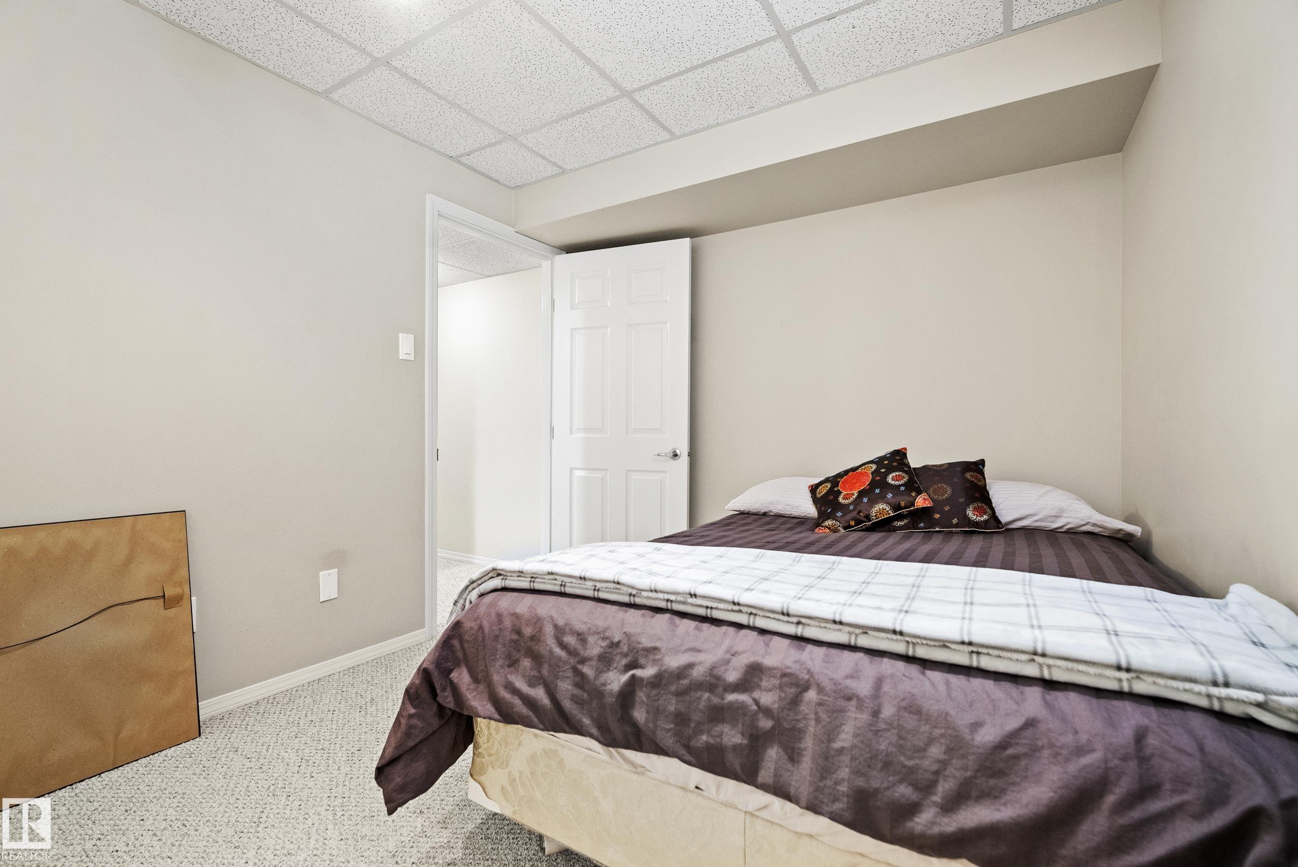 Photo 30 at 3208 70 Street NW, Kameyosek, Edmonton