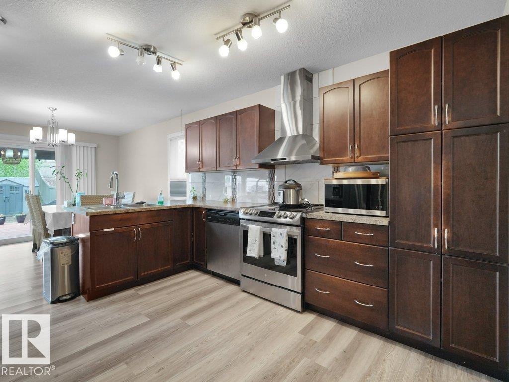 Photo 3 at 3756 8 Street NW, Maple Crest, Edmonton