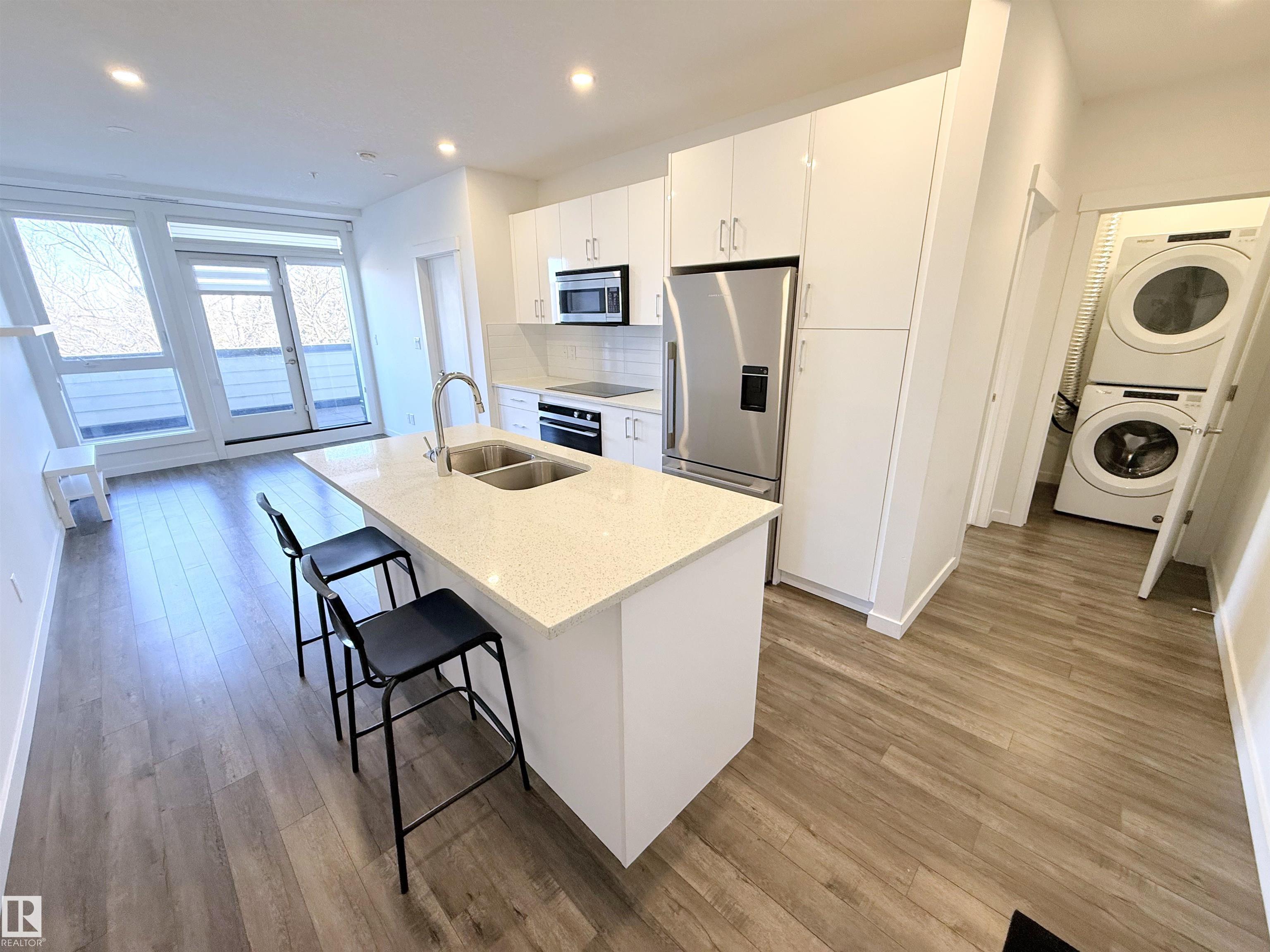 Photo 9 at 405 - 11503 76 Avenue NW, Belgravia, Edmonton