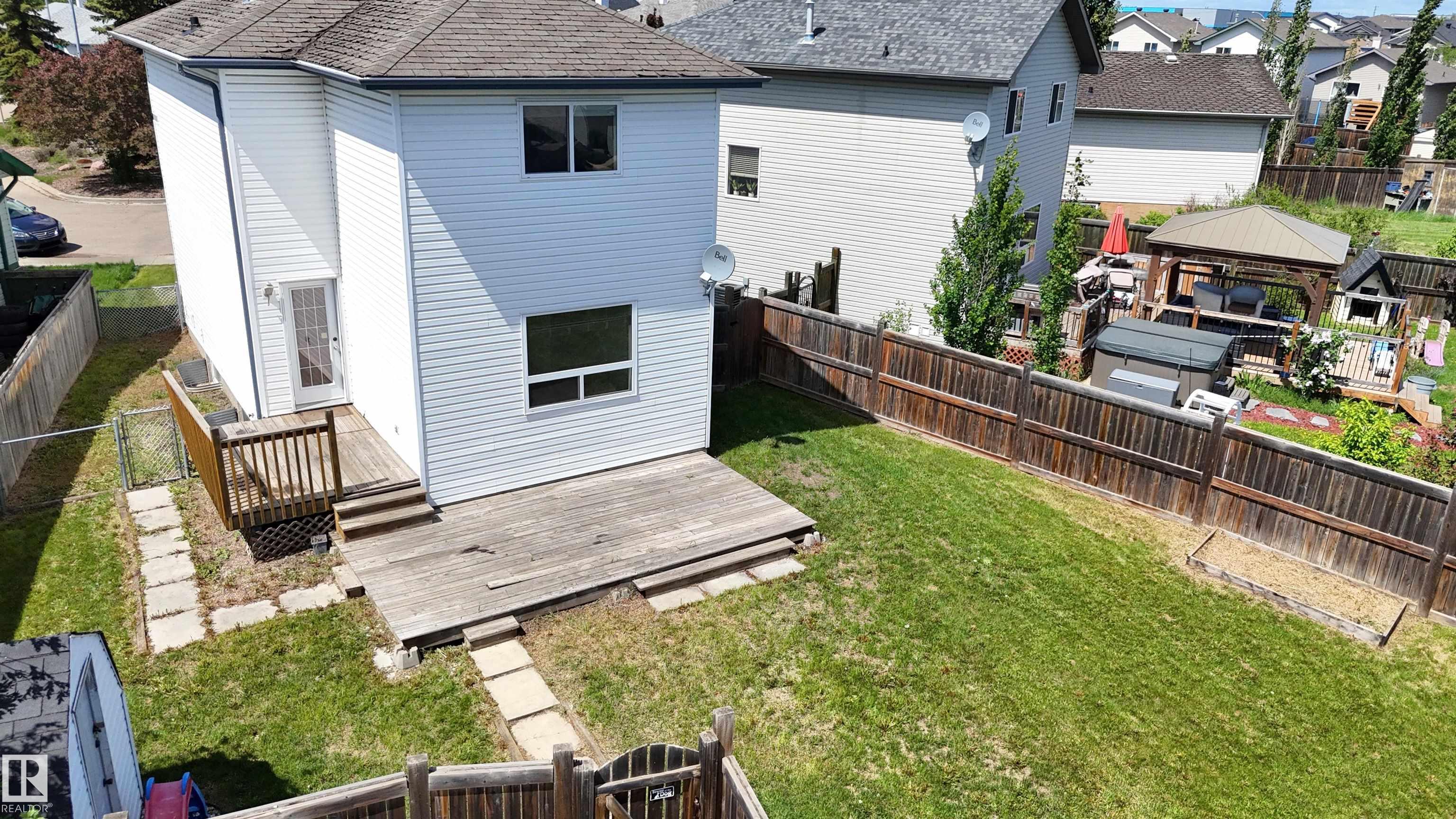 Photo 39 at 14005 158a Avenue NW, Carlton, Edmonton