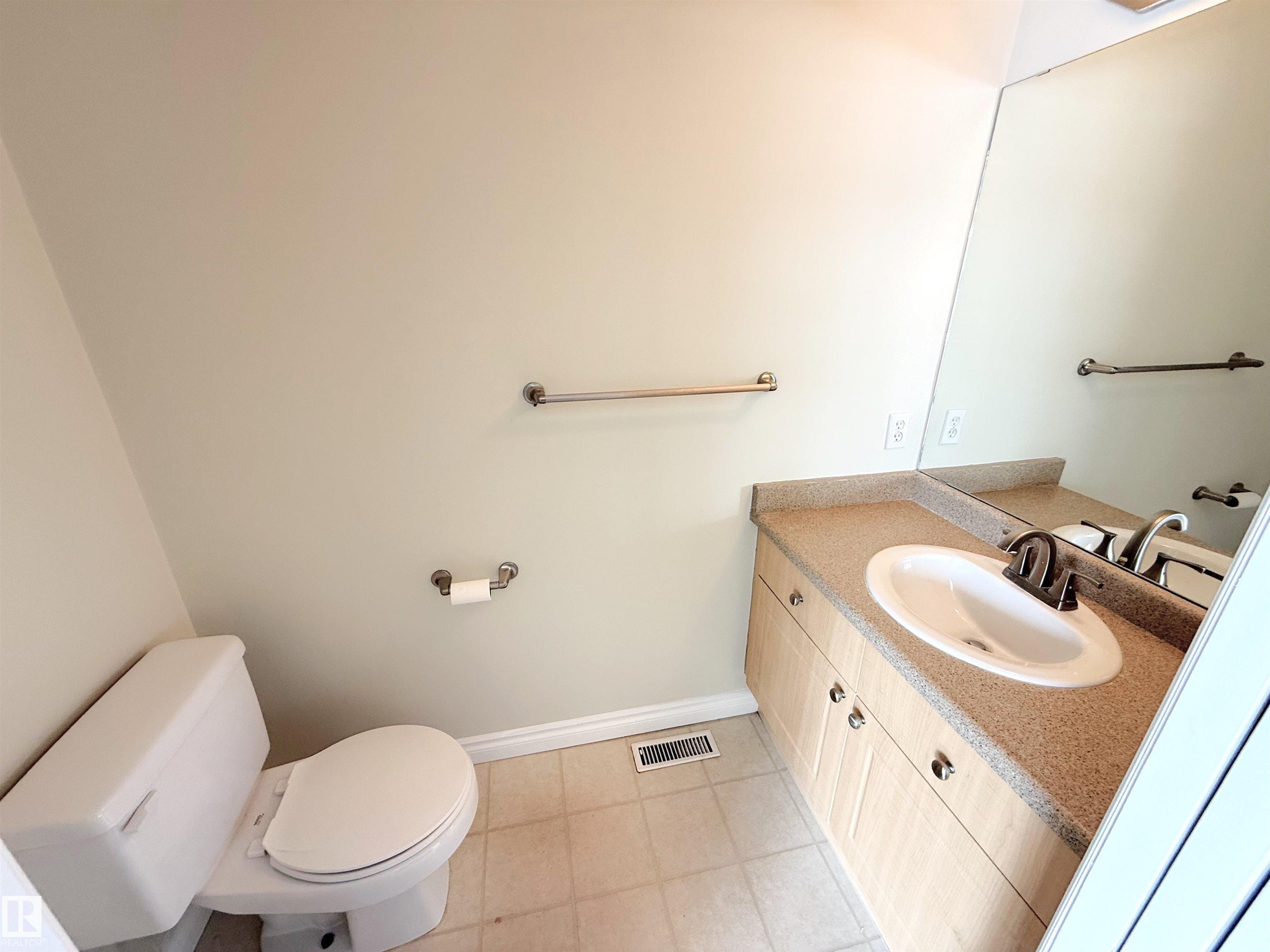 Photo 10 at 14005 158a Avenue NW, Carlton, Edmonton