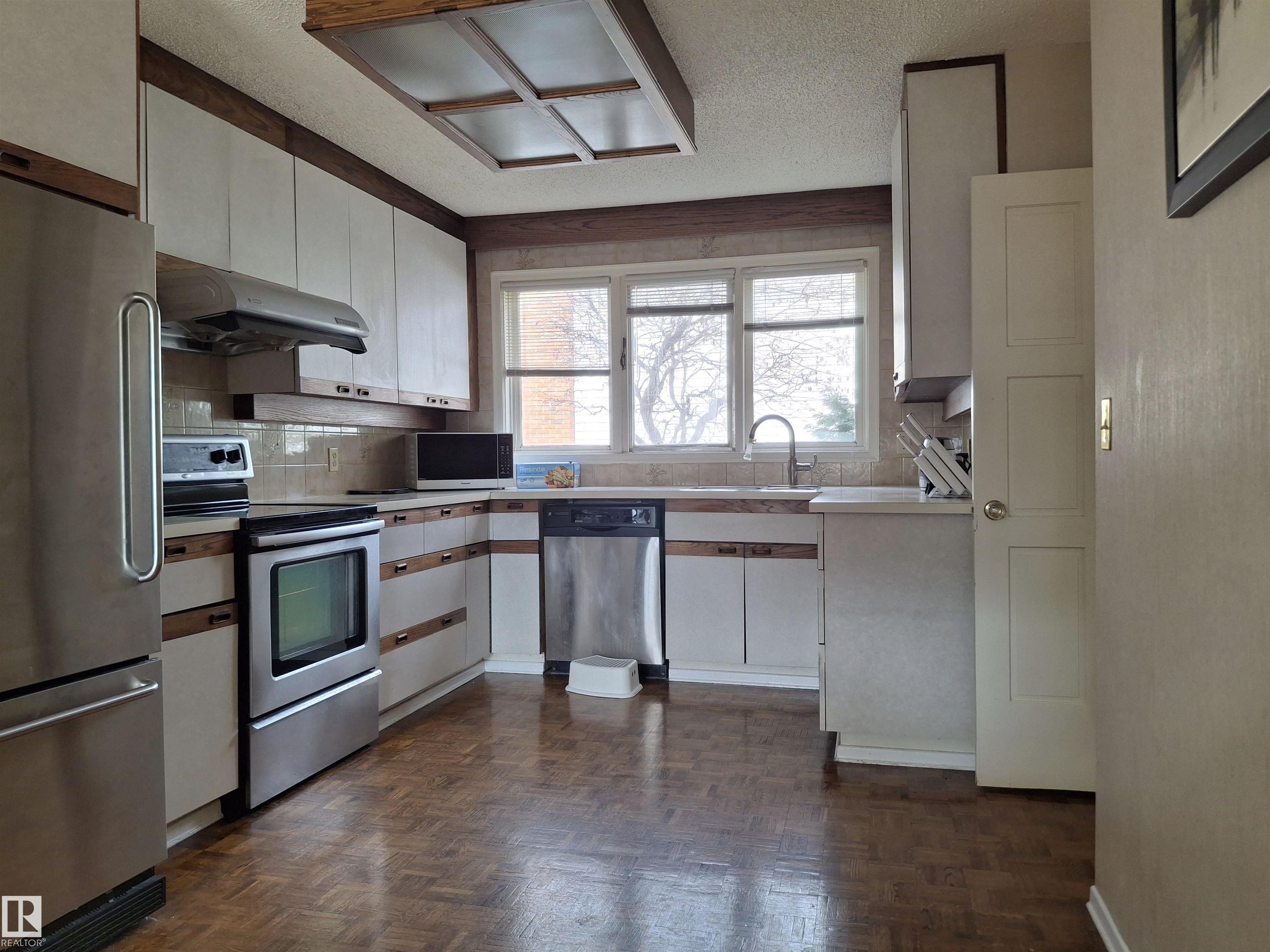Photo 7 at 13112 63 Avenue NW, Grandview Heights, Edmonton