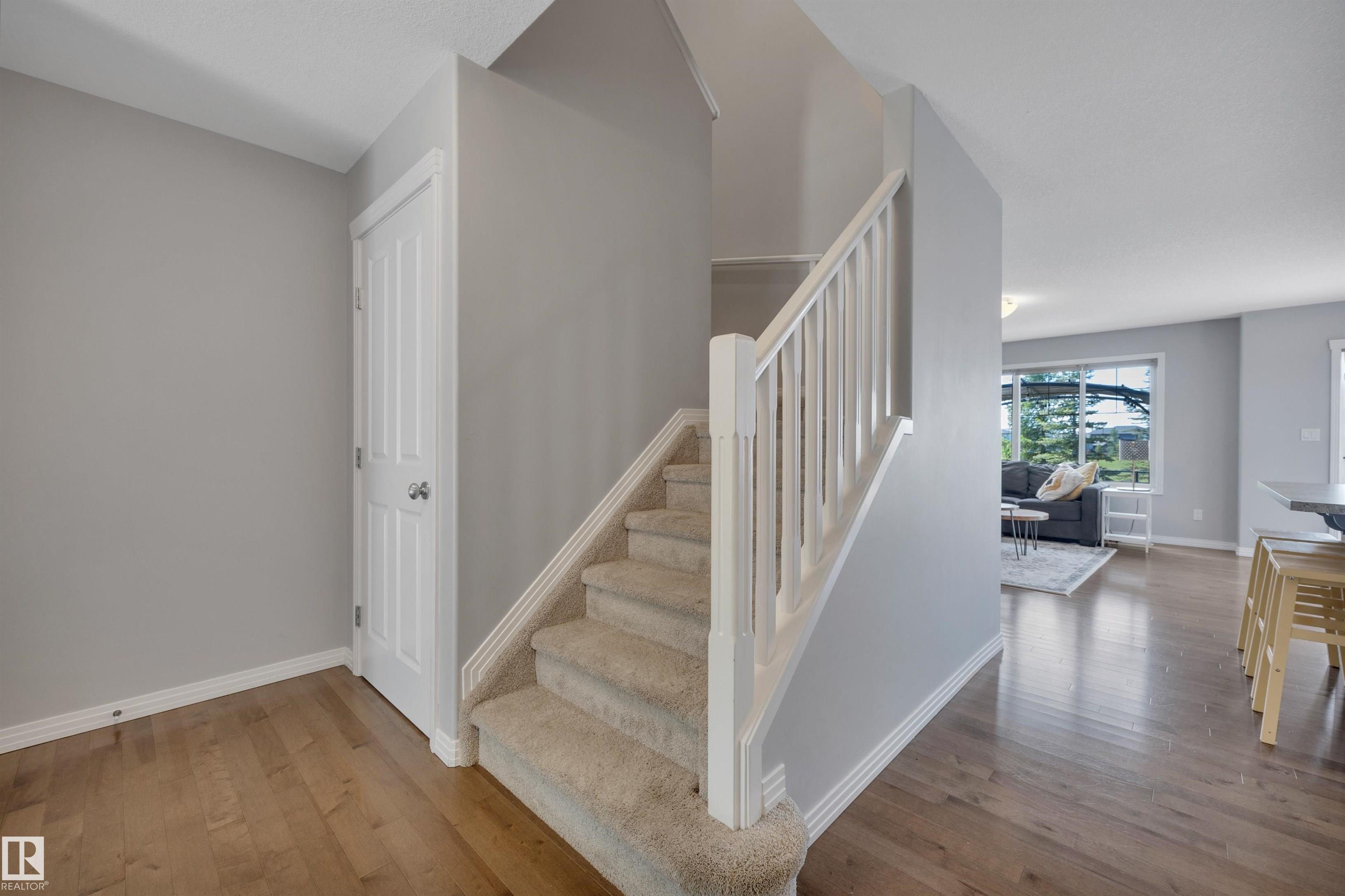 Photo 22 at 86 Sandalwood Place, Suntree, Leduc