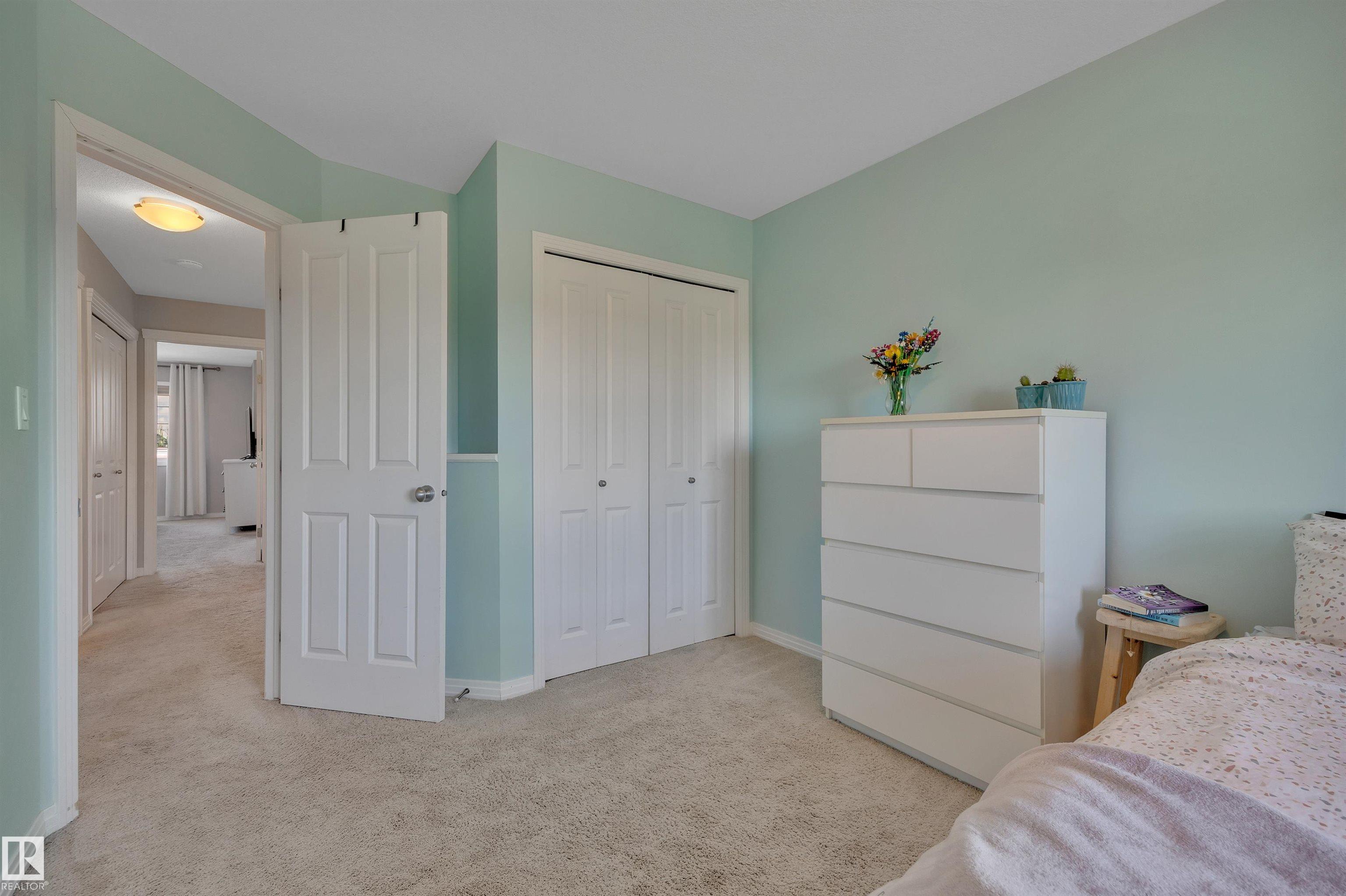 Photo 31 at 86 Sandalwood Place, Suntree, Leduc