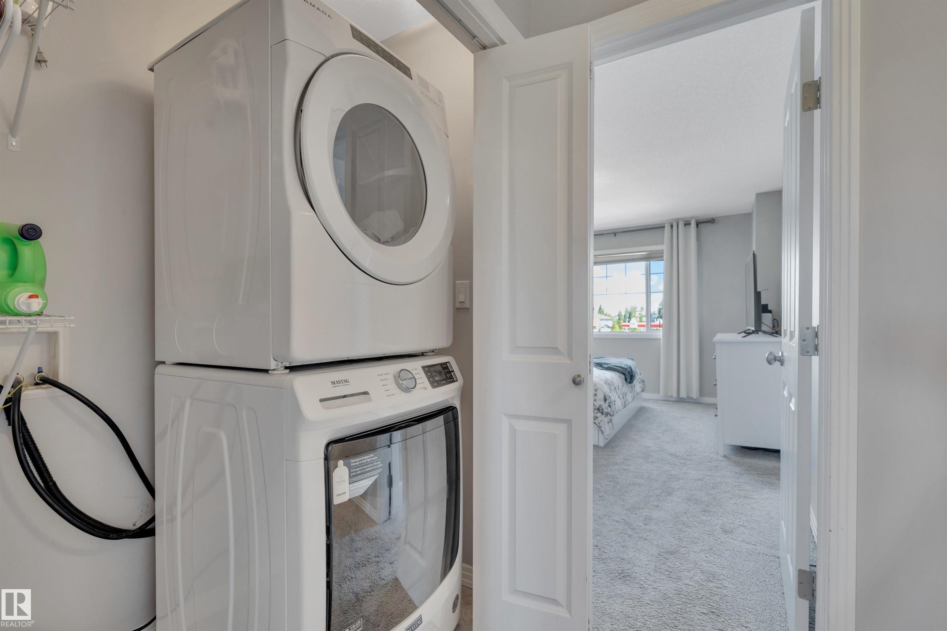 Photo 36 at 86 Sandalwood Place, Suntree, Leduc