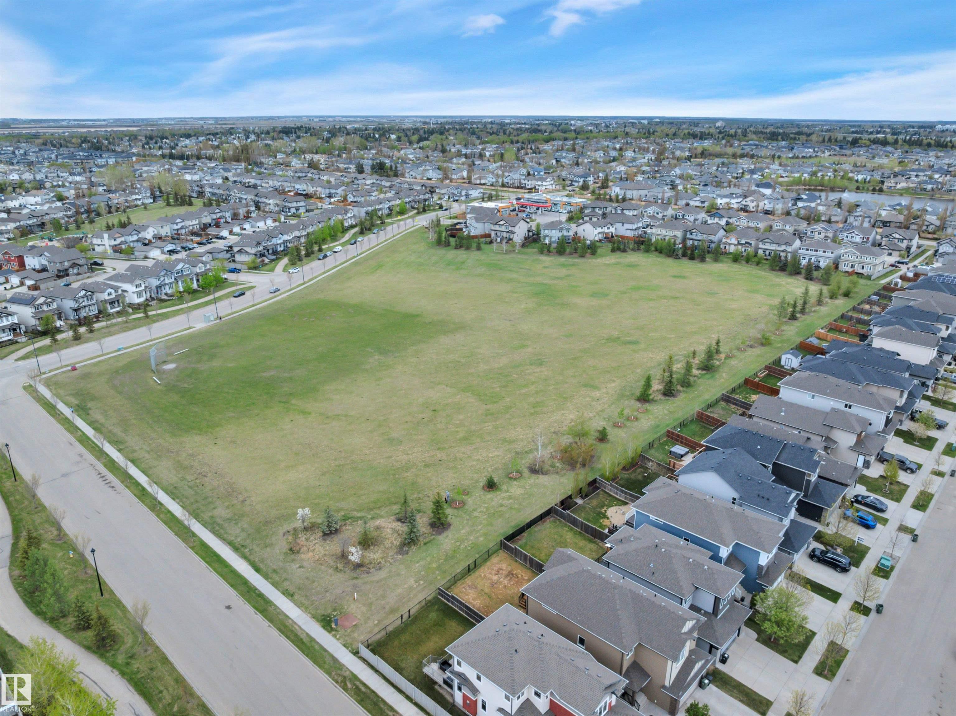 Photo 53 at 86 Sandalwood Place, Suntree, Leduc