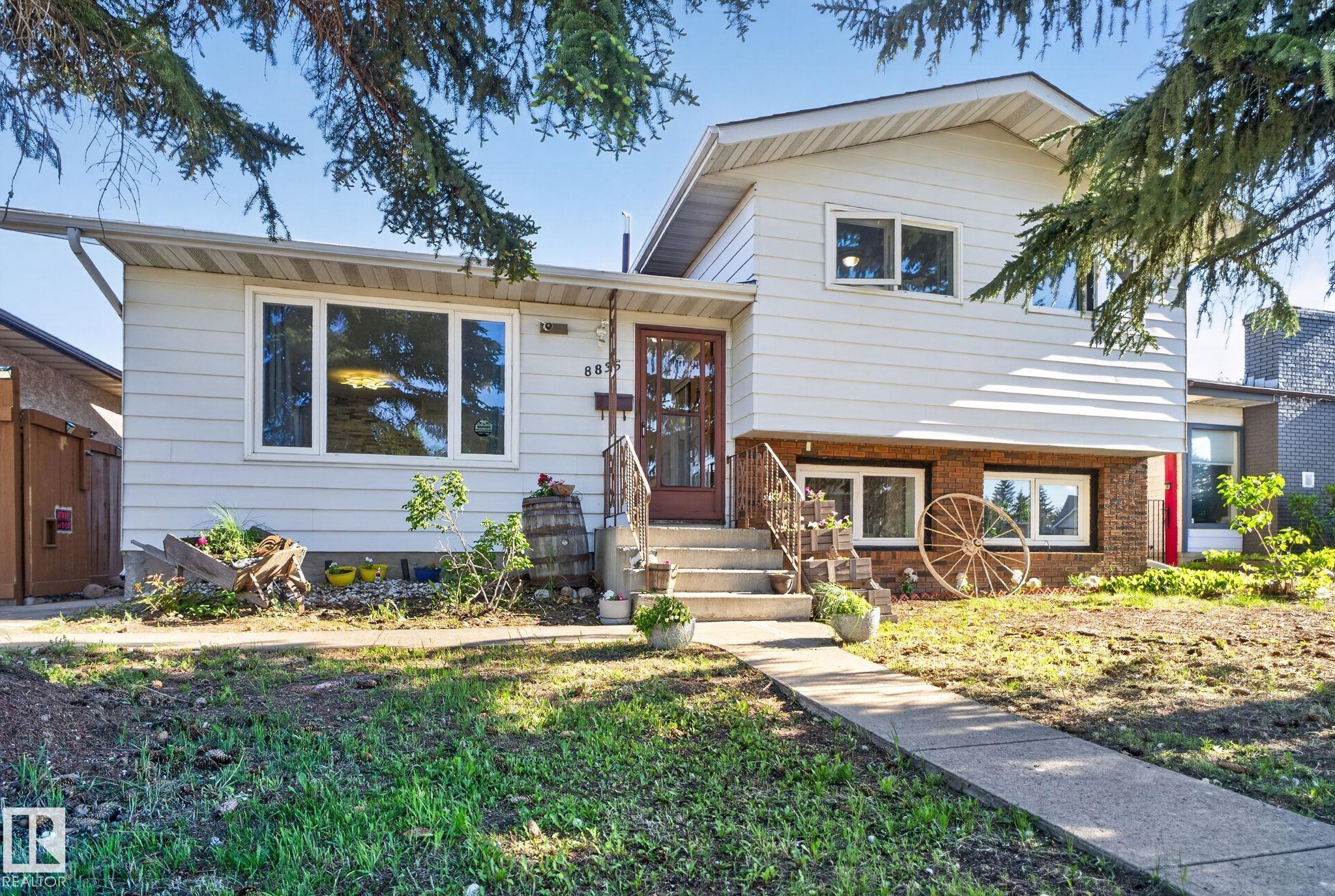 8835 152b Avenue NW, Evansdale, Edmonton