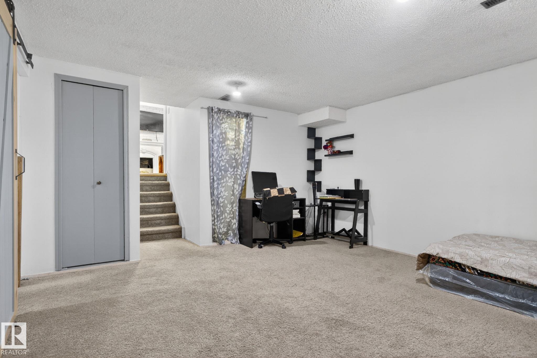 Photo 44 at 8835 152b Avenue NW, Evansdale, Edmonton
