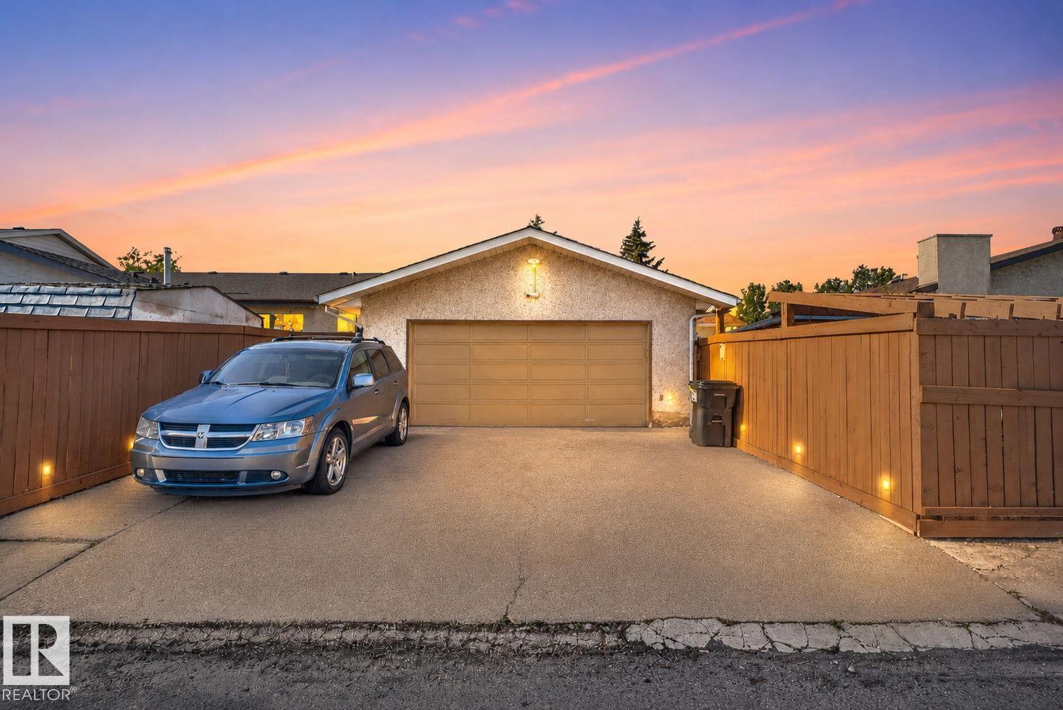 Photo 59 at 8835 152b Avenue NW, Evansdale, Edmonton