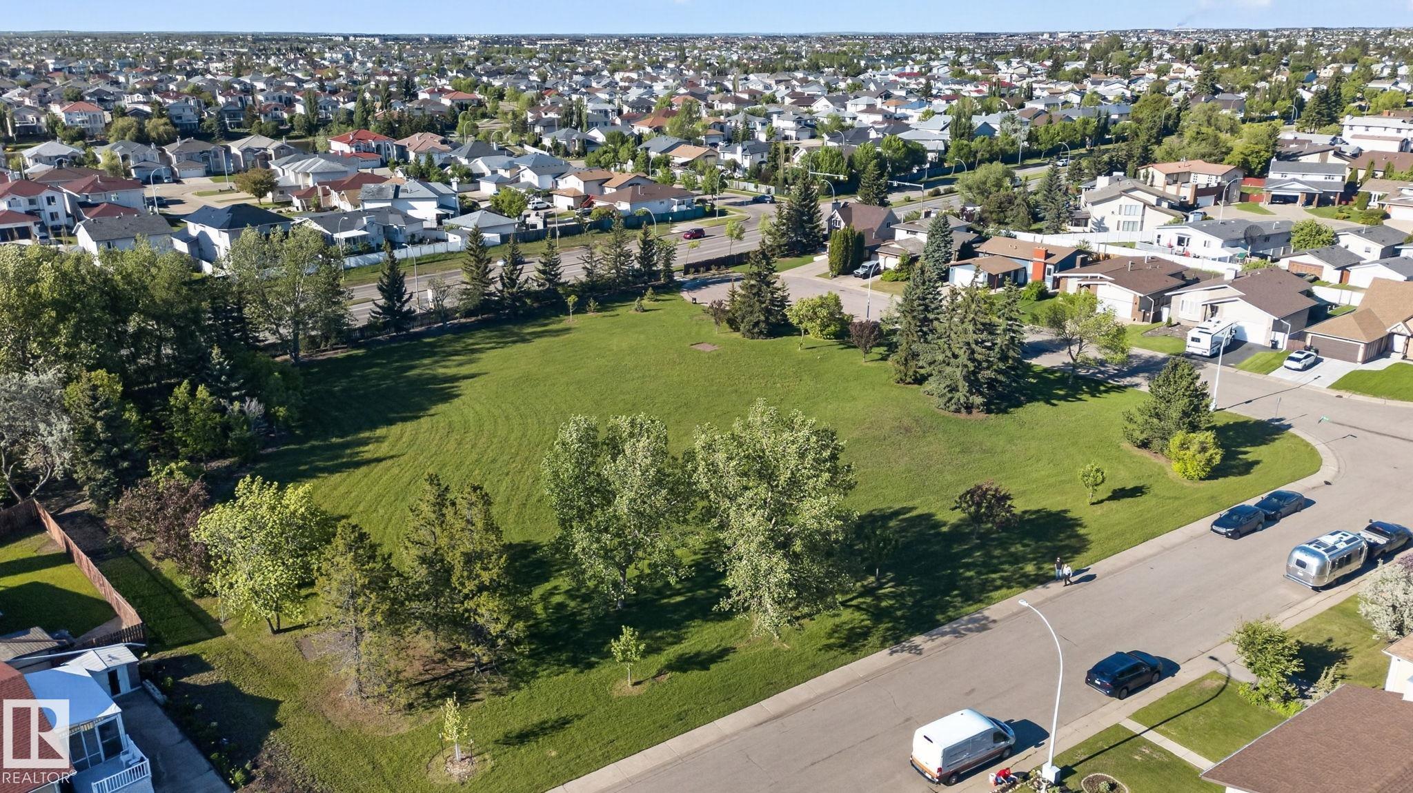Photo 66 at 8835 152b Avenue NW, Evansdale, Edmonton