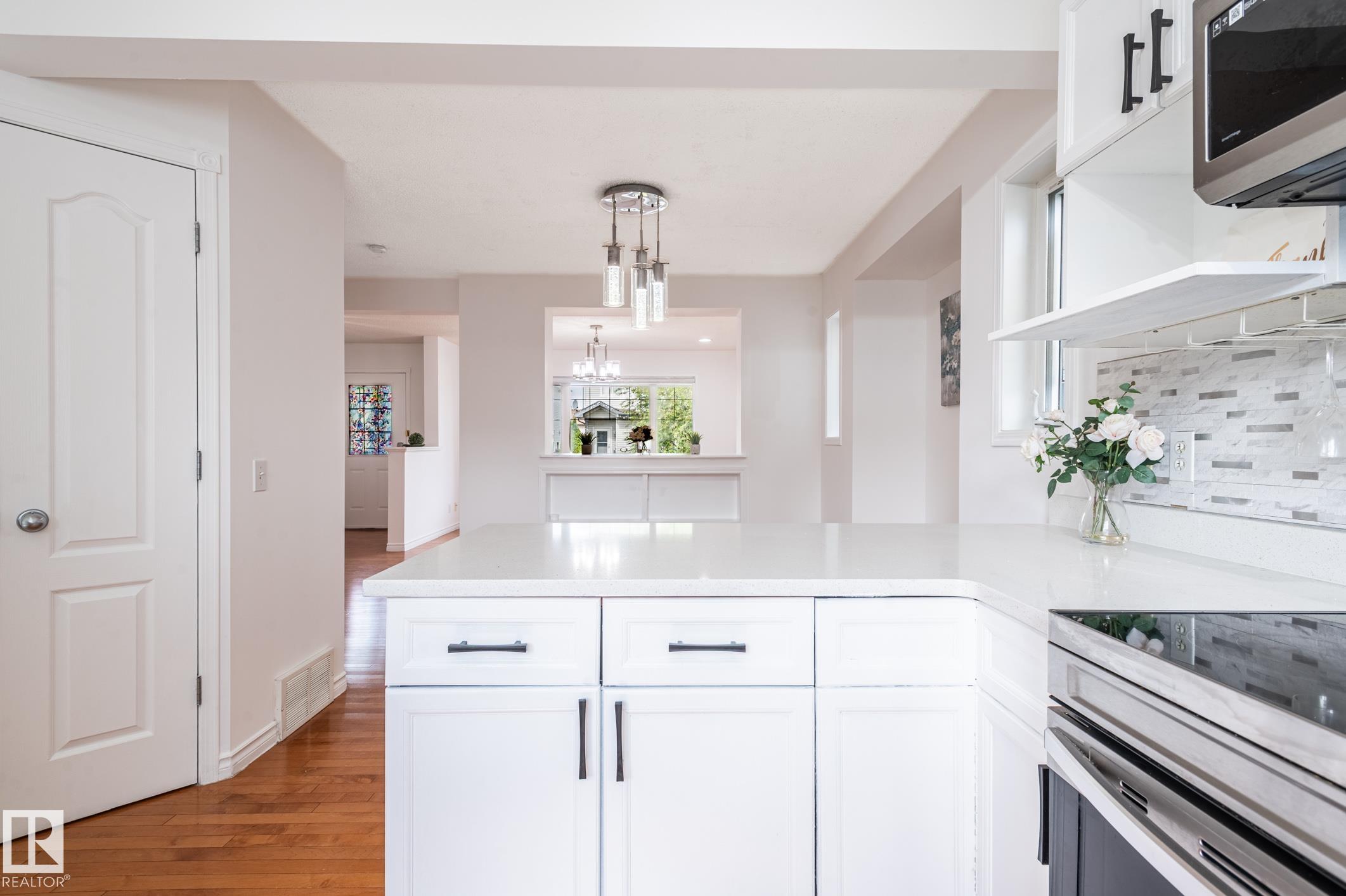 Photo 18 at 5919 203 Street NW, The Hamptons, Edmonton