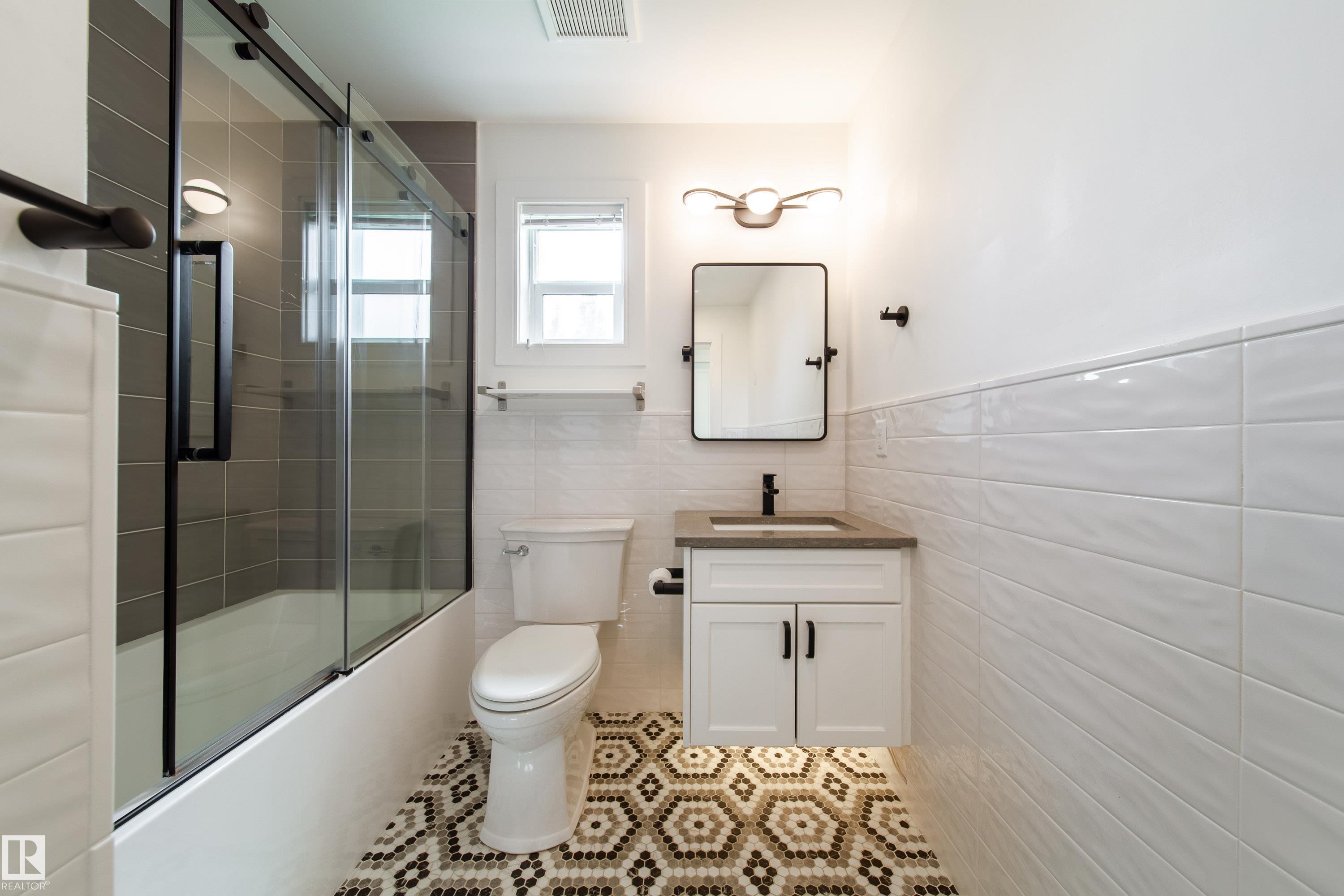 Photo 18 at 48 - 12050 17 Avenue SW, Rutherford, Edmonton