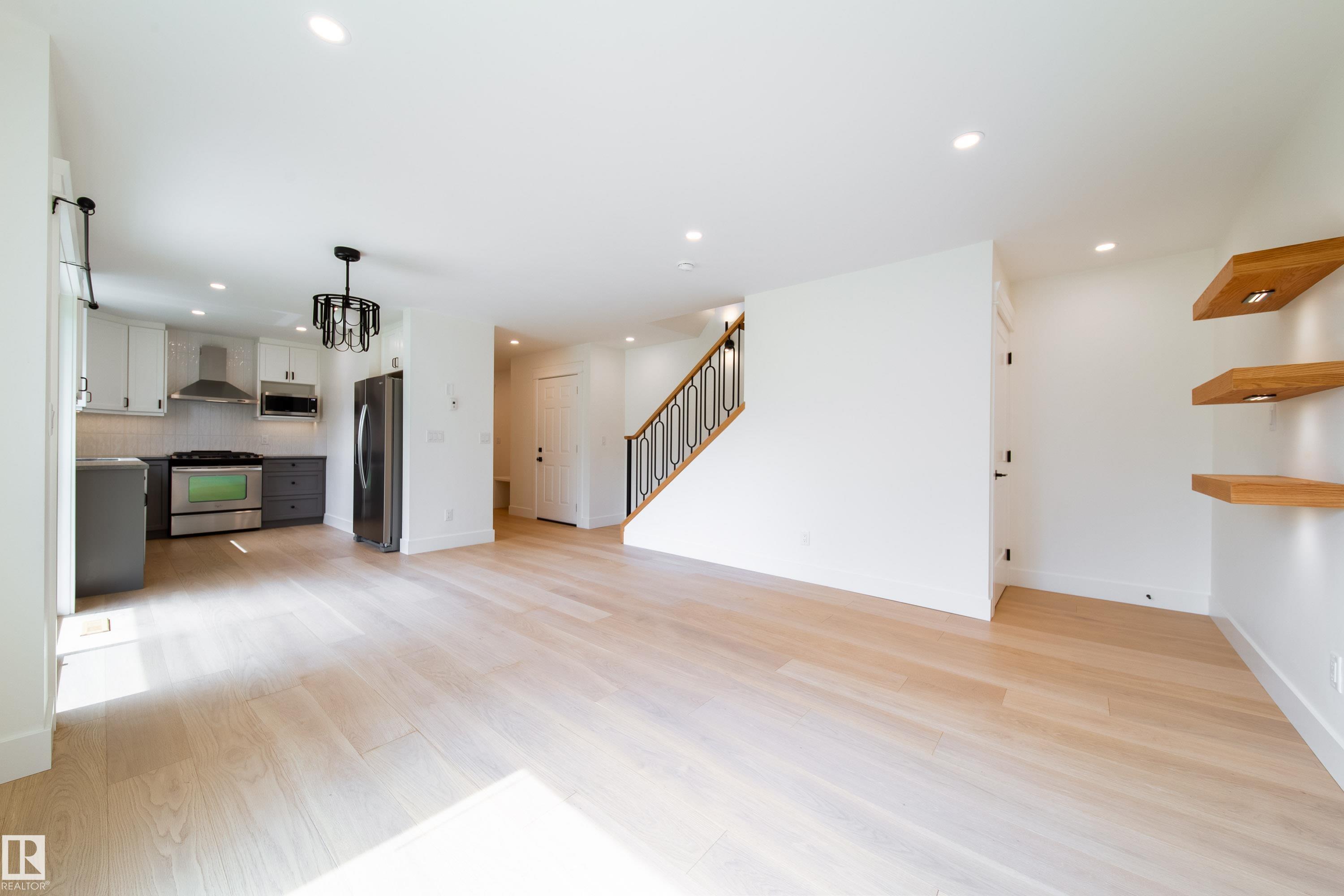 48 - 12050 17 Avenue SW, Rutherford, Edmonton