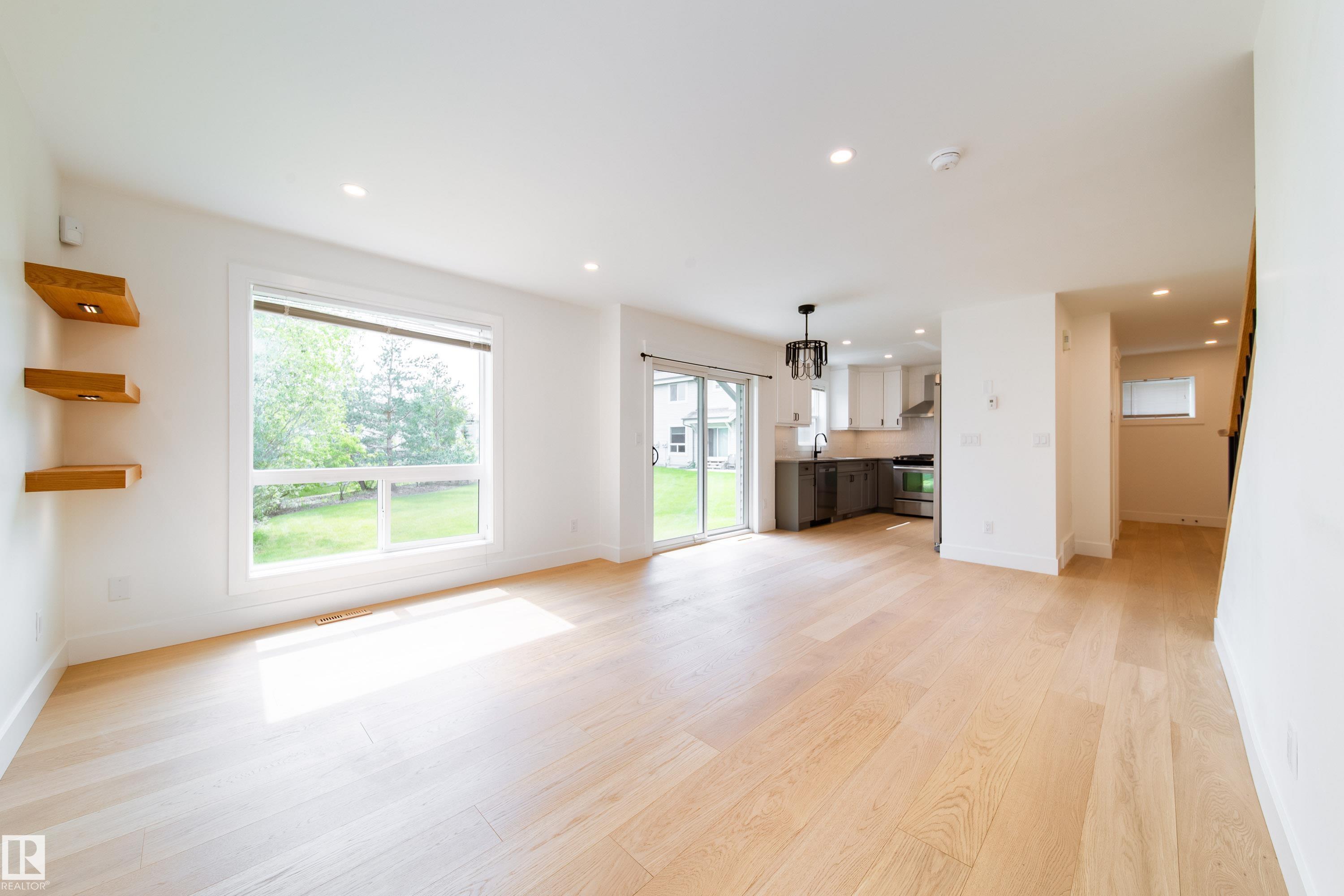 Photo 6 at 48 - 12050 17 Avenue SW, Rutherford, Edmonton