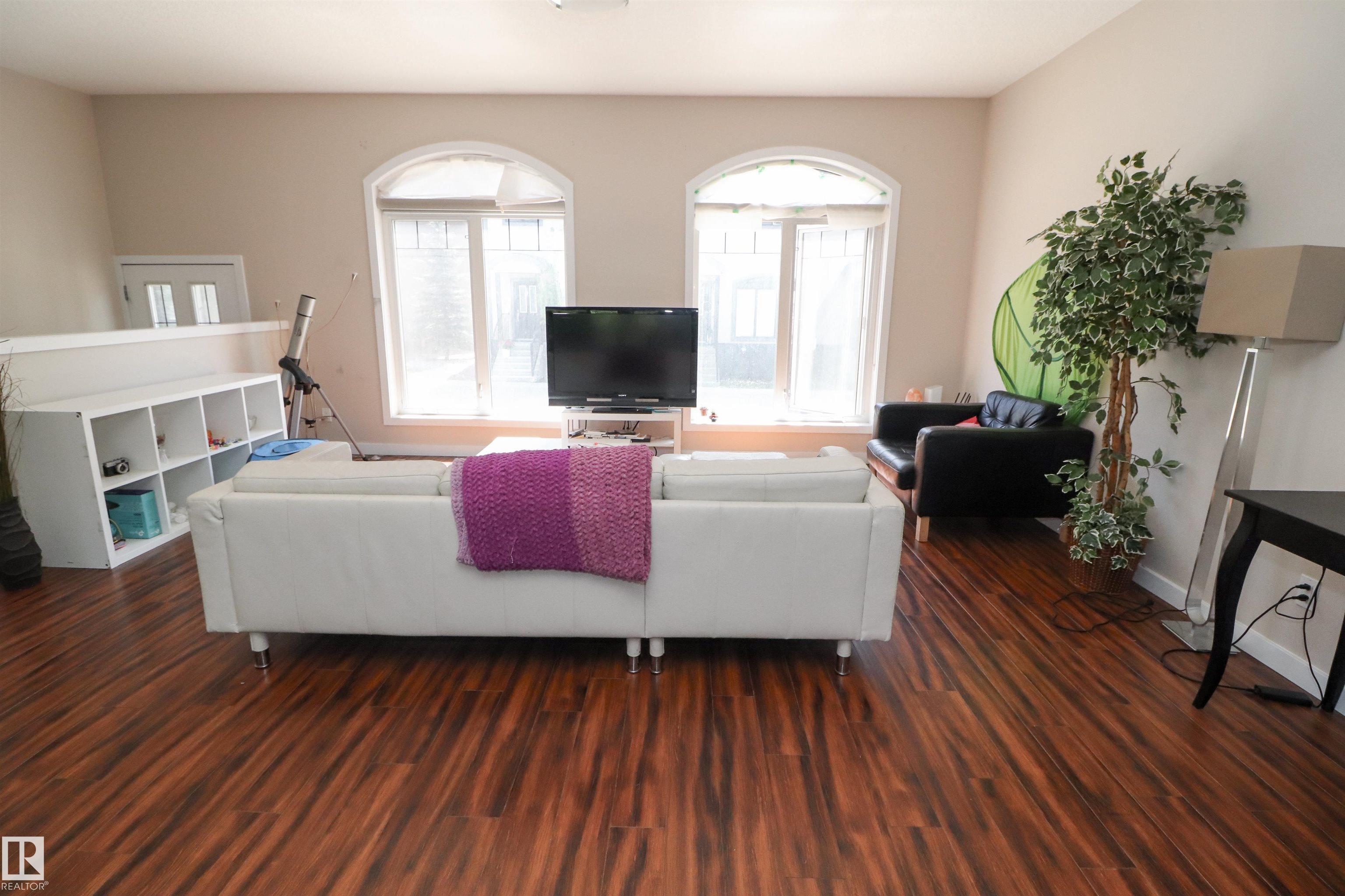 23 - 5873 Mullen Place NW, MacTaggart, Edmonton