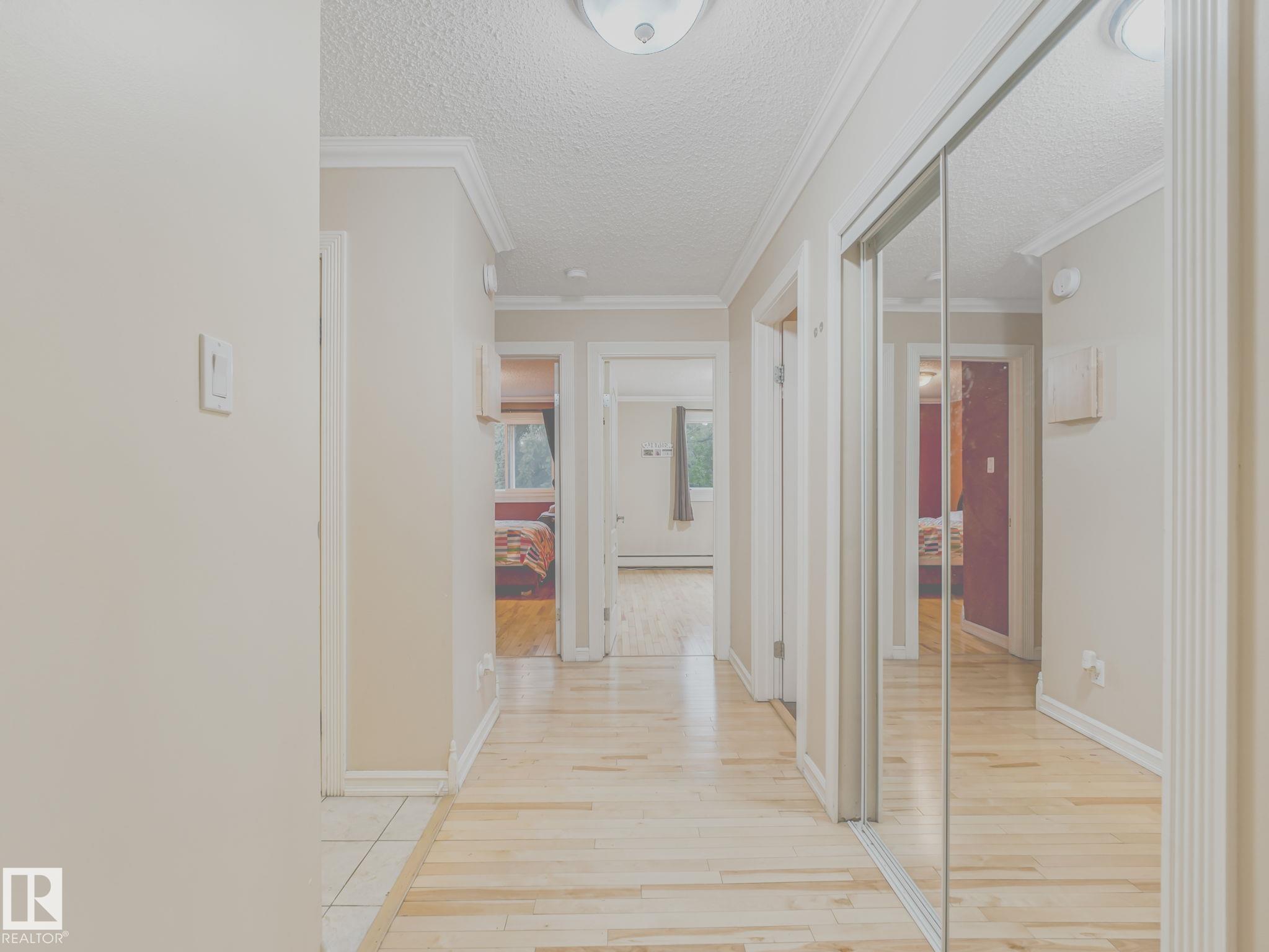 403 - 10165 113 Street NW, Wîhkwêntôwin, Edmonton