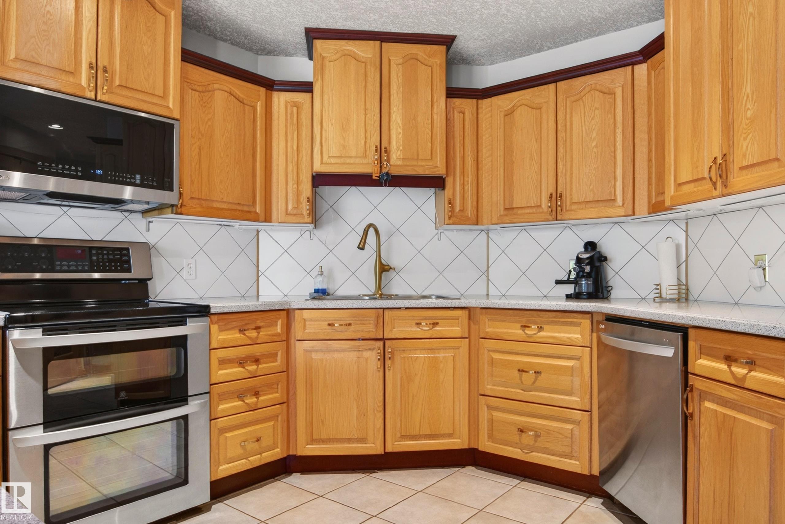 Photo 16 at 50473 Rge Rd 232, None, Rural Leduc County