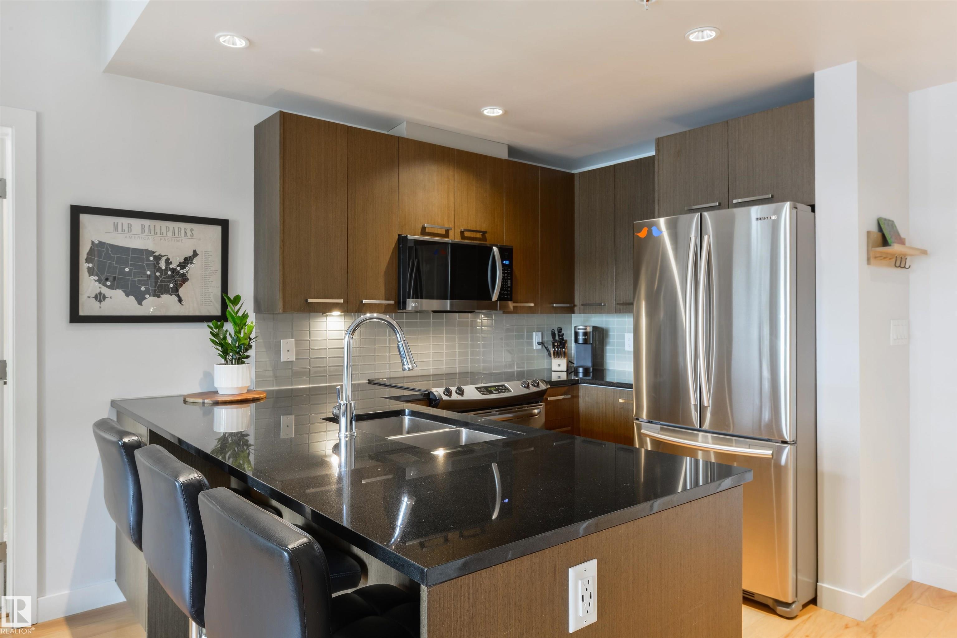 205 - 9908 84 Avenue NW, Strathcona, Edmonton