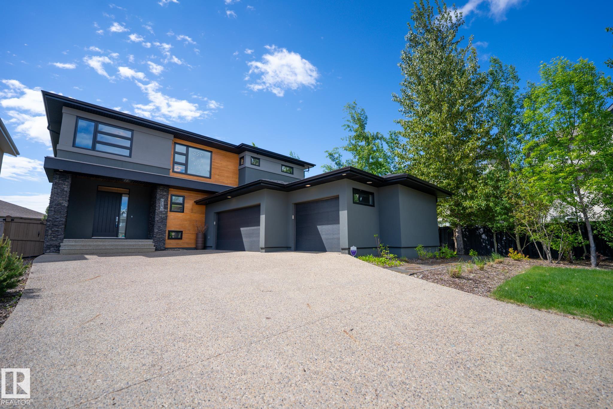 7376 May Common NW, Magrath Heights, Edmonton