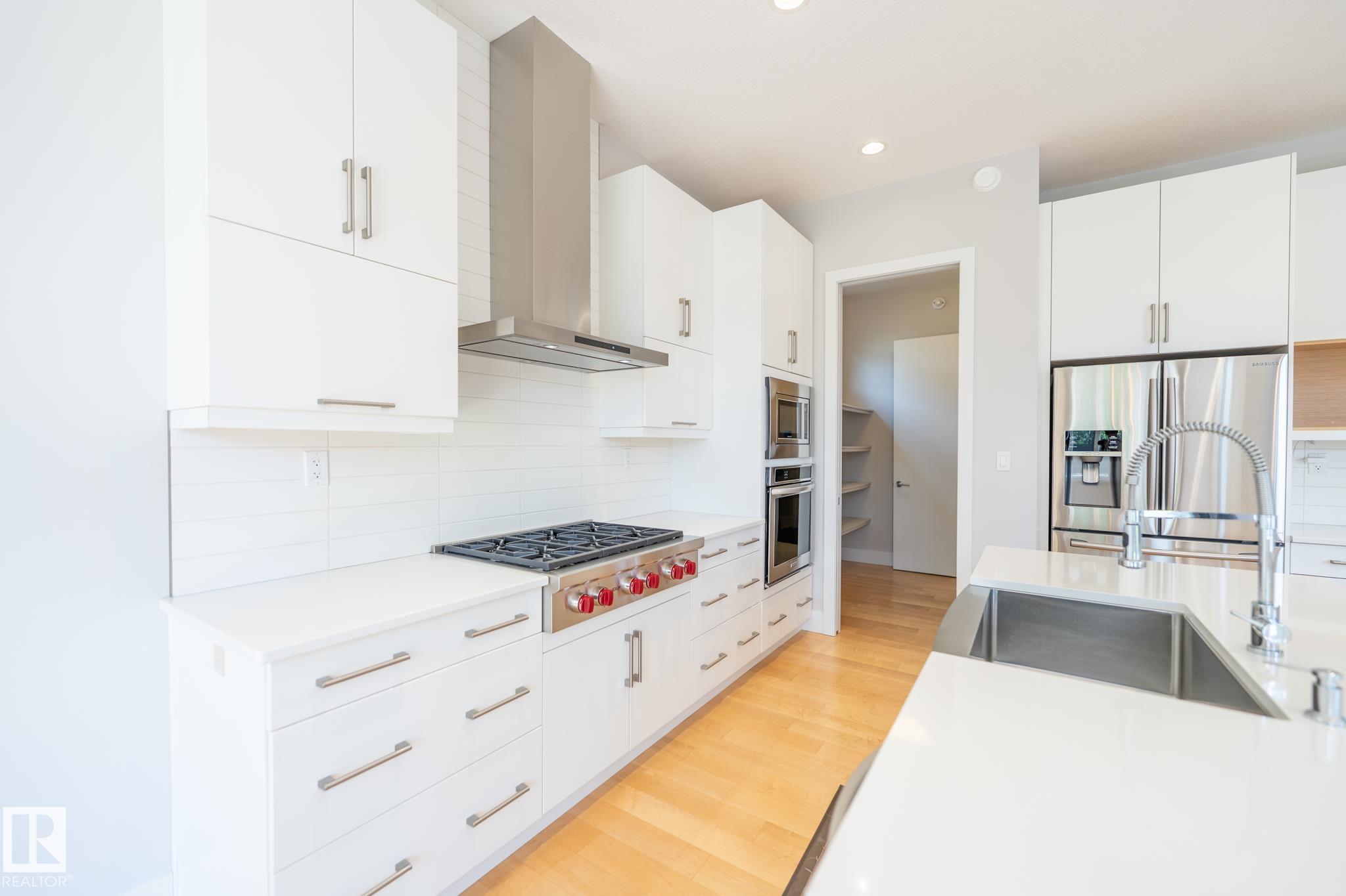 Photo 14 at 7376 May Common NW, Magrath Heights, Edmonton