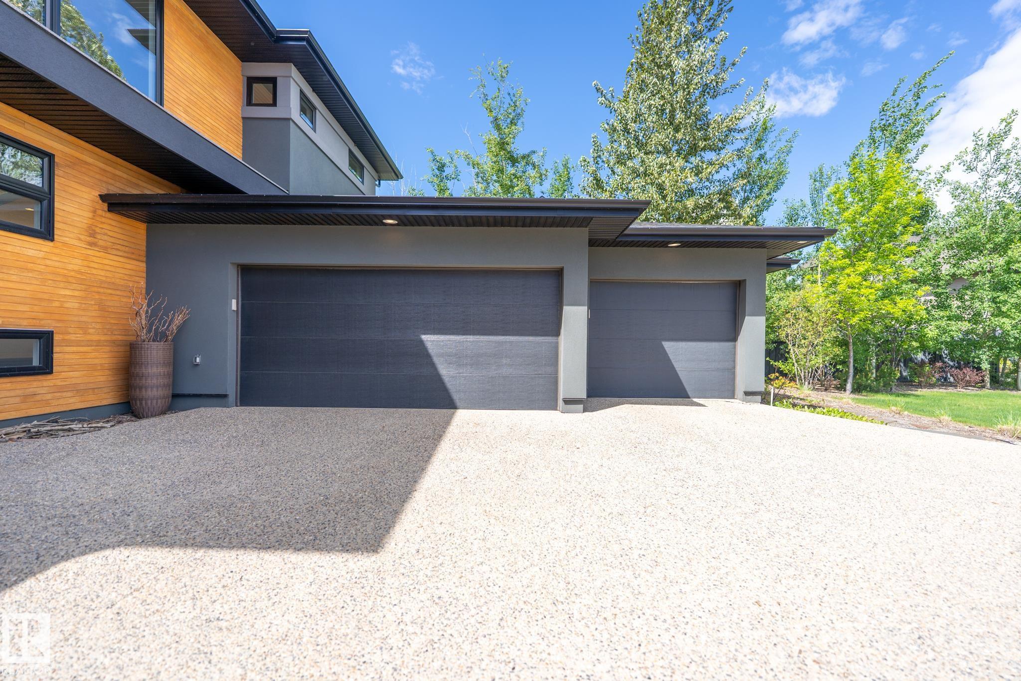 7376 May Common NW, Magrath Heights, Edmonton