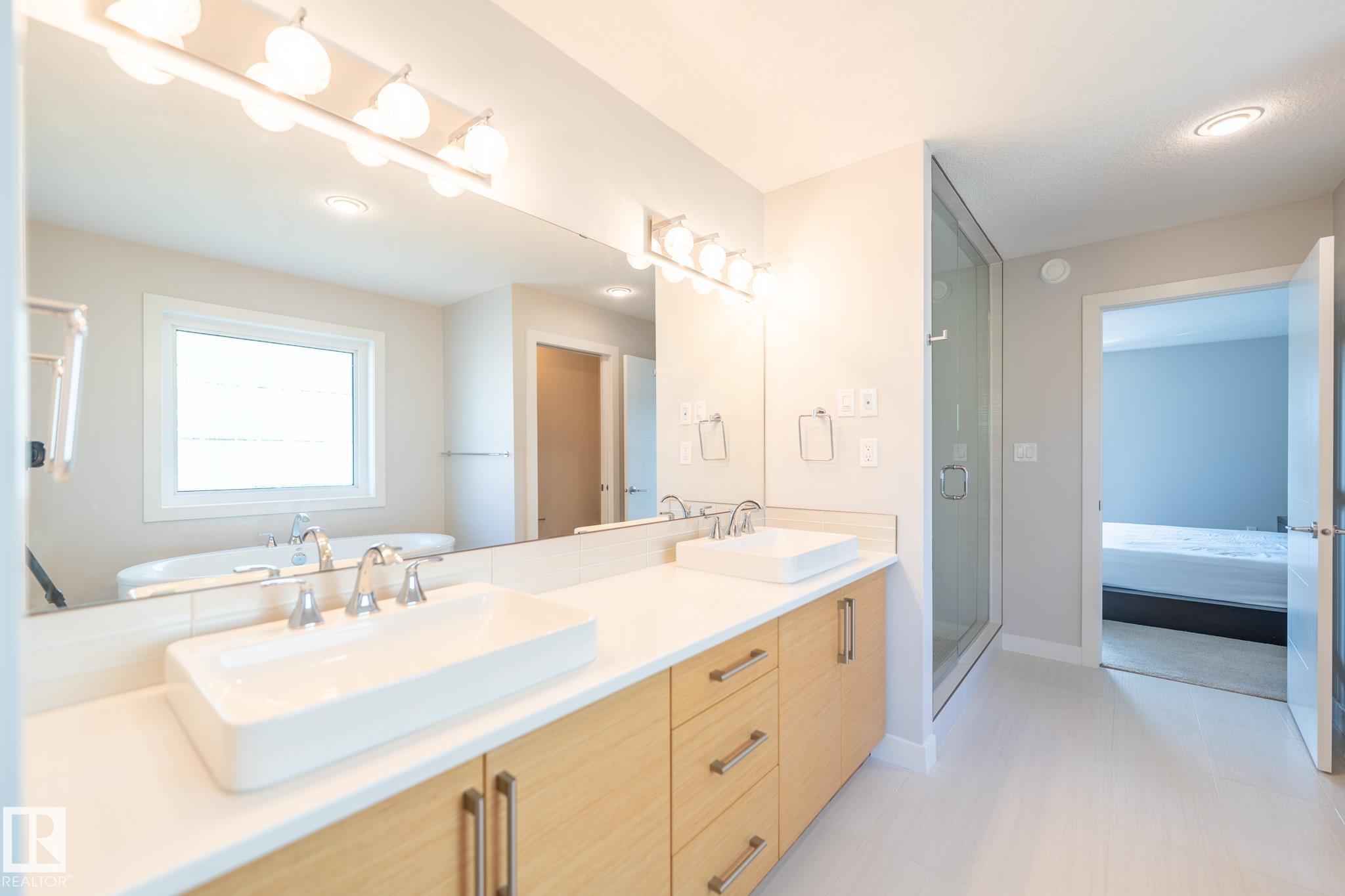 Photo 34 at 7376 May Common NW, Magrath Heights, Edmonton