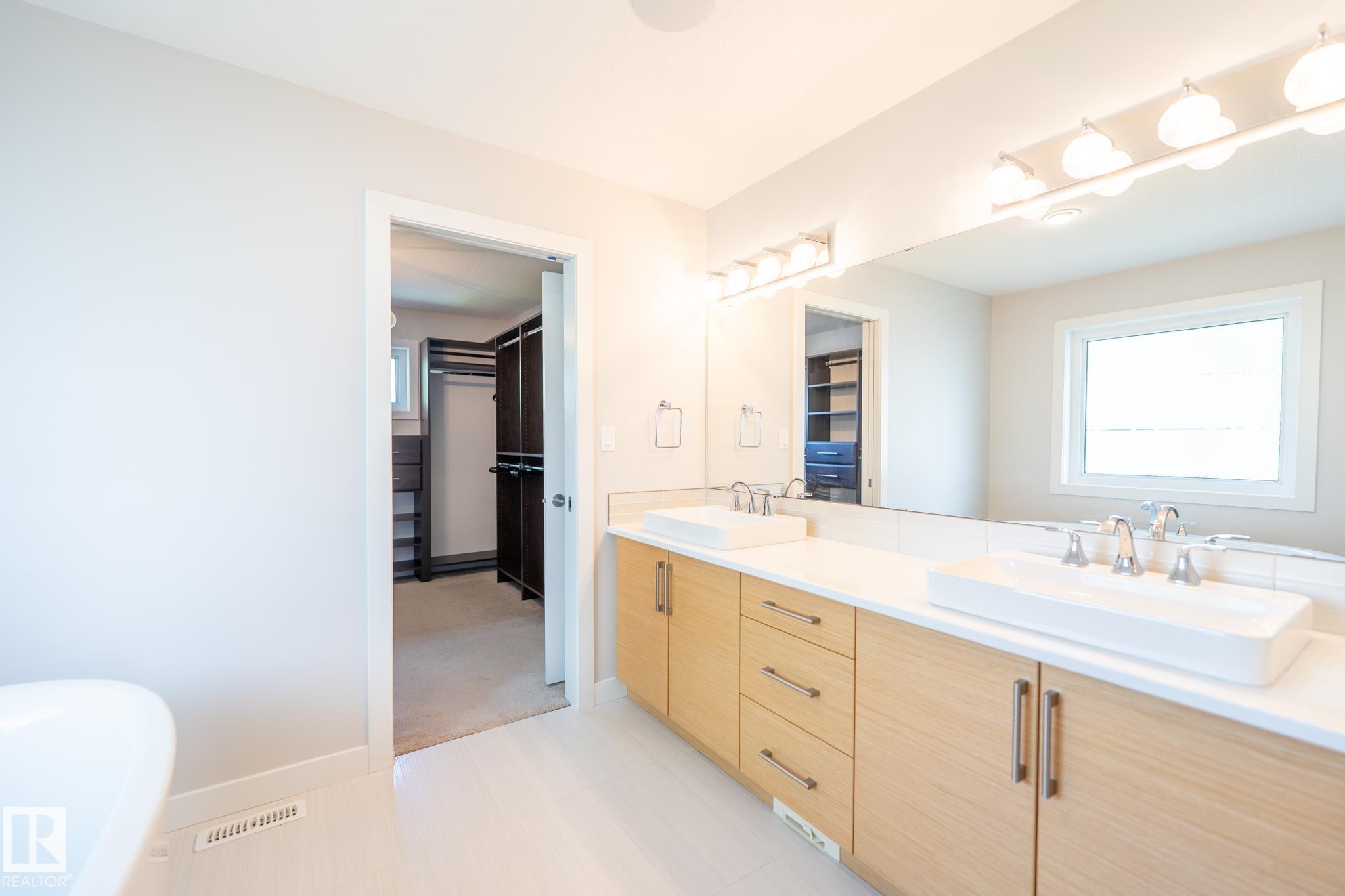 Photo 35 at 7376 May Common NW, Magrath Heights, Edmonton
